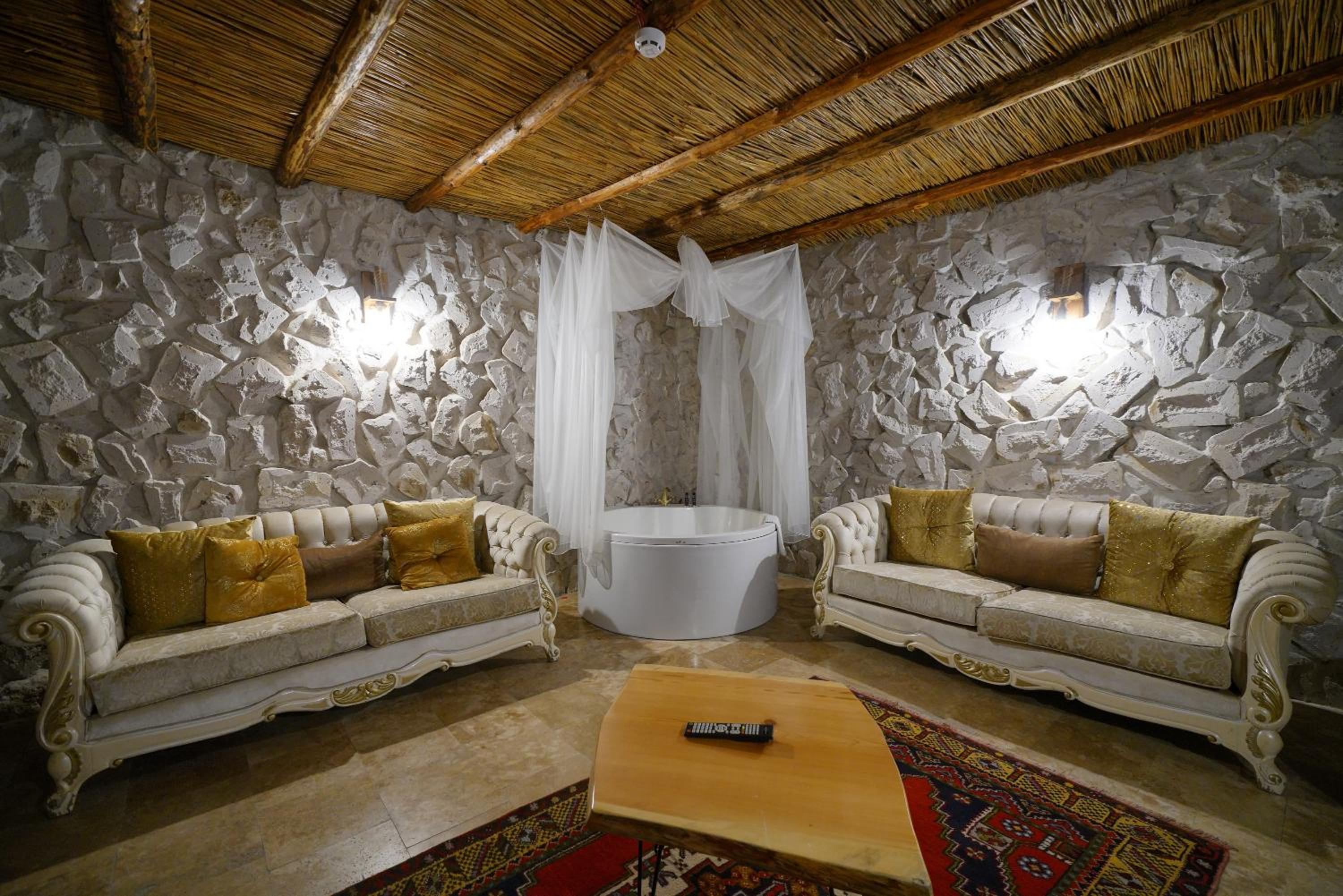 Duplex Suite - Photo 8