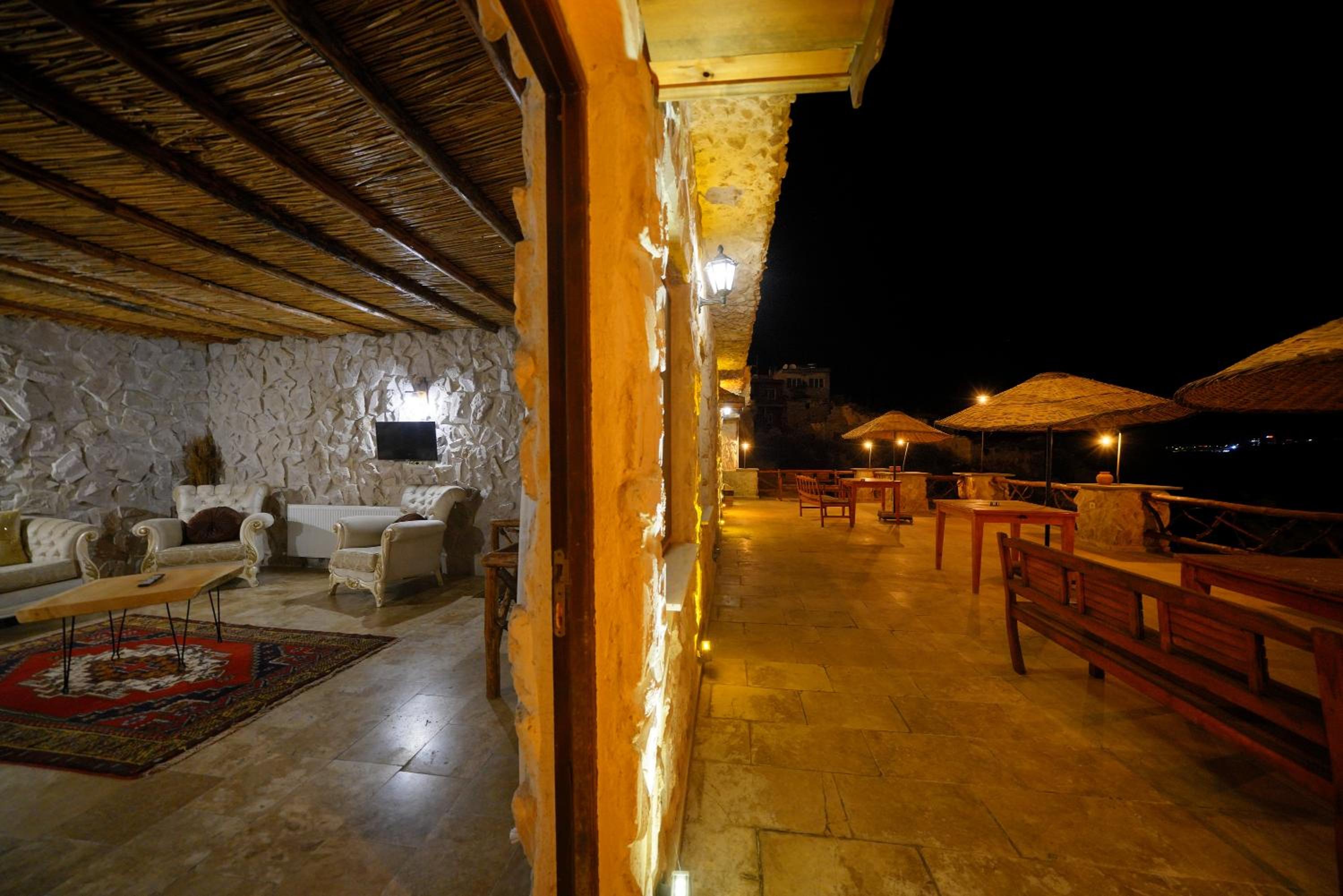 Duplex Suite - Photo 9
