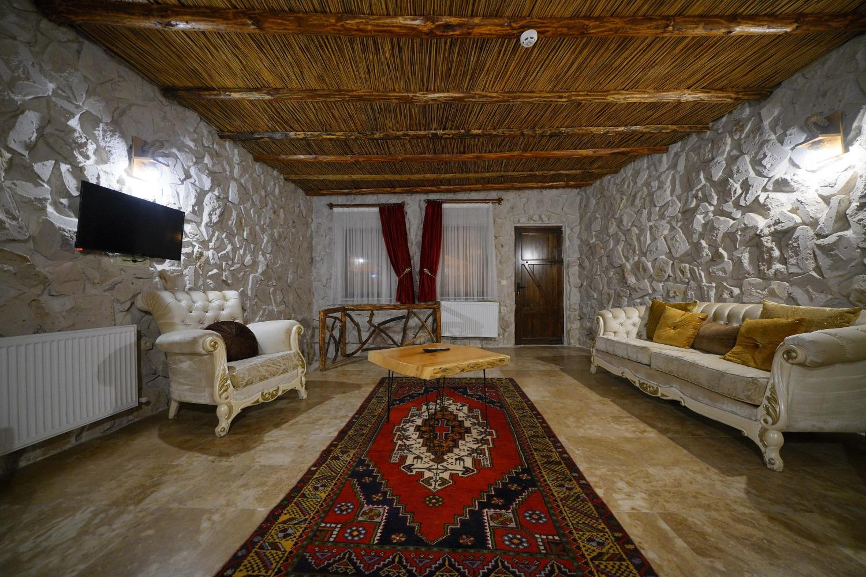 Duplex Suite - Photo 10