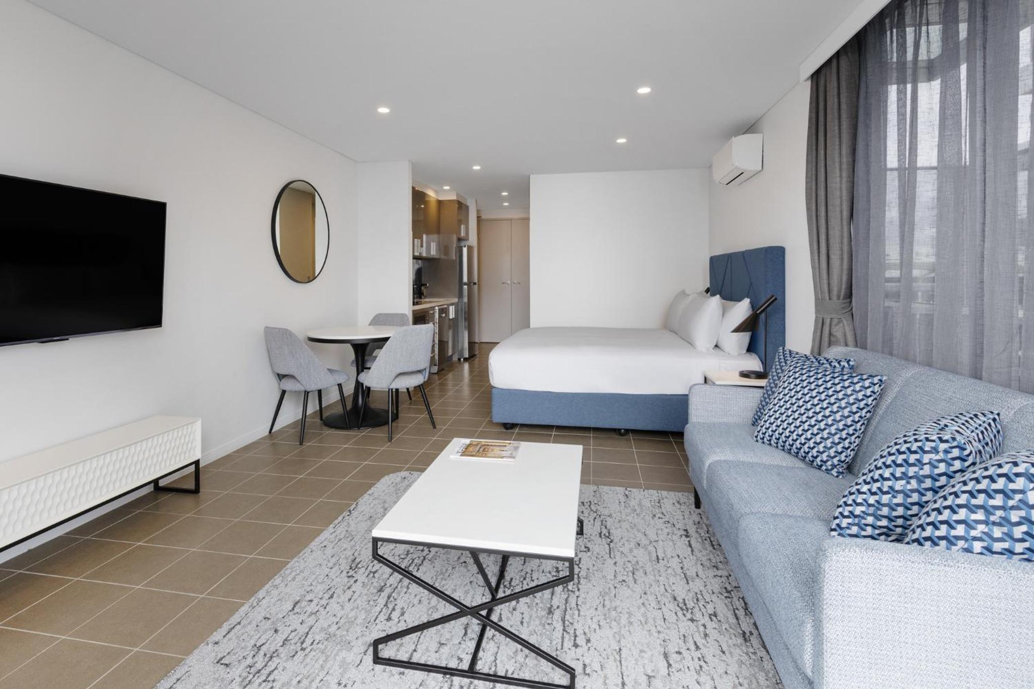 Studio Ocean Luxe Suite