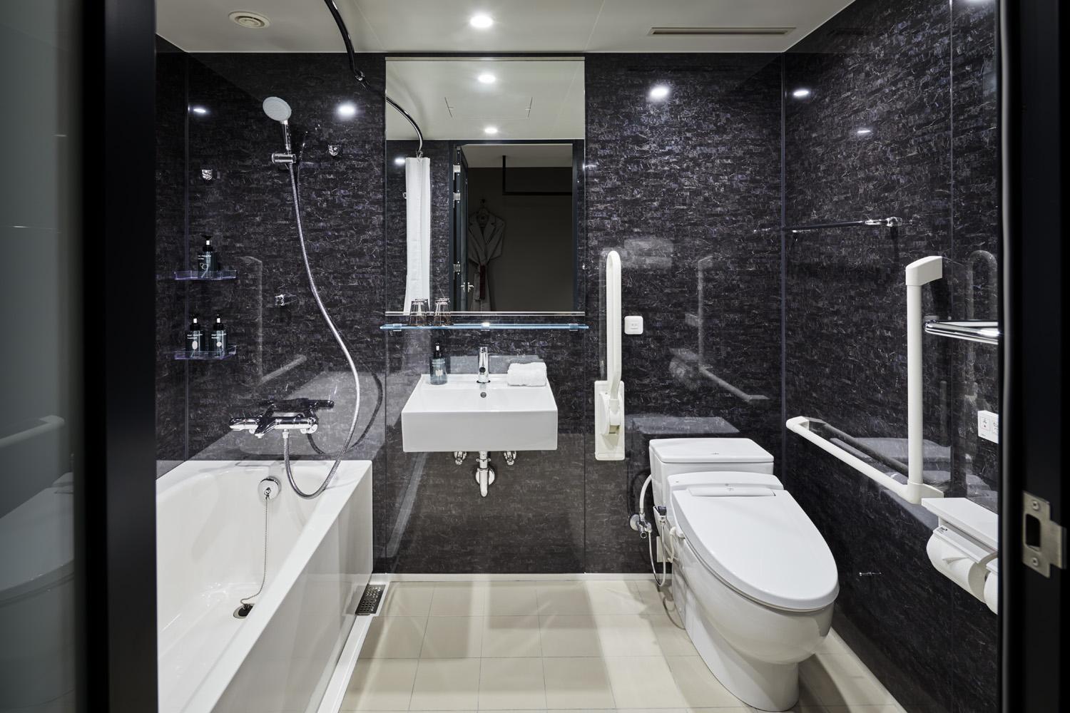 Twin Room - Disability Access photo 3