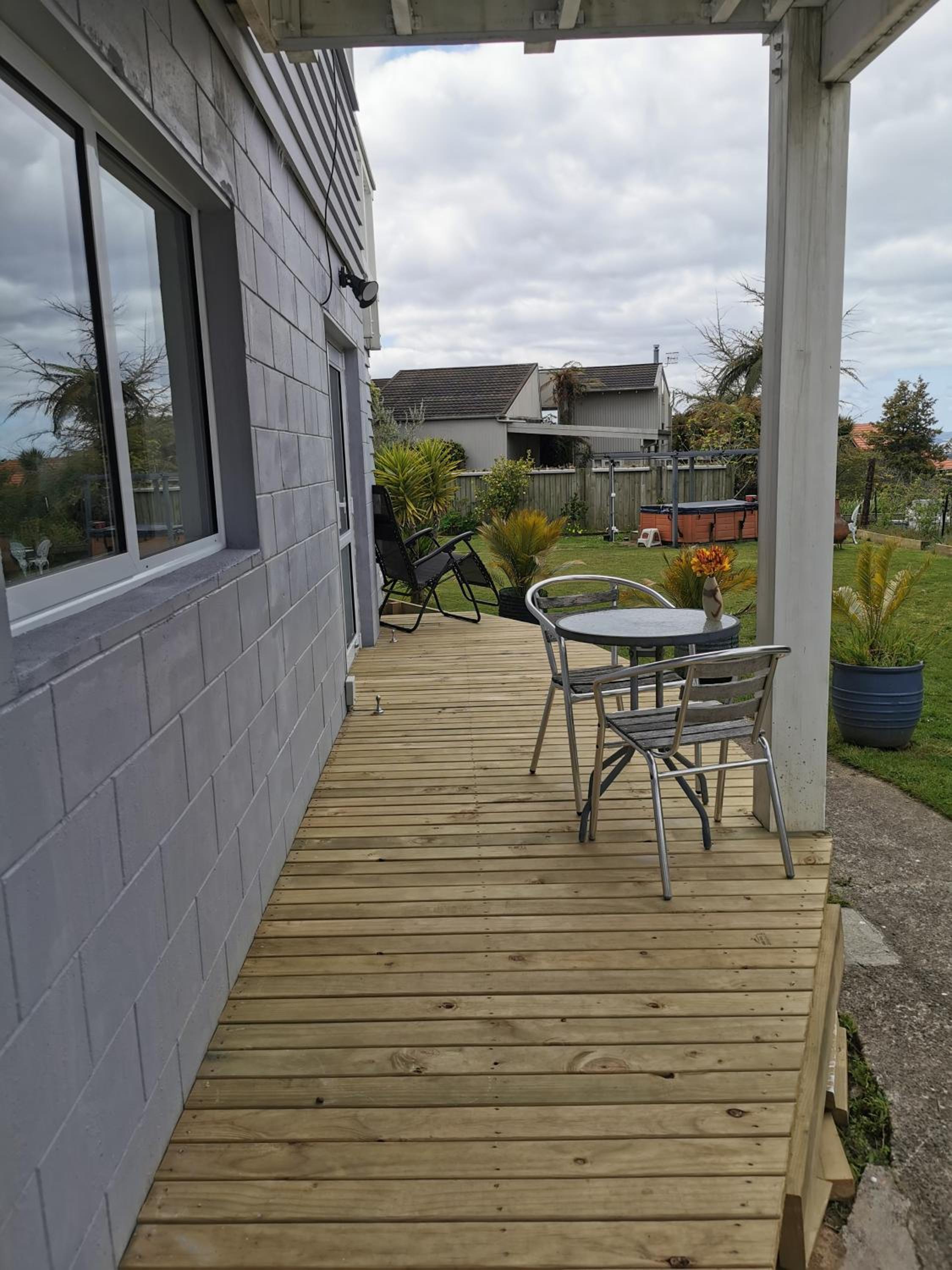 Queen Room with Deck photo 3