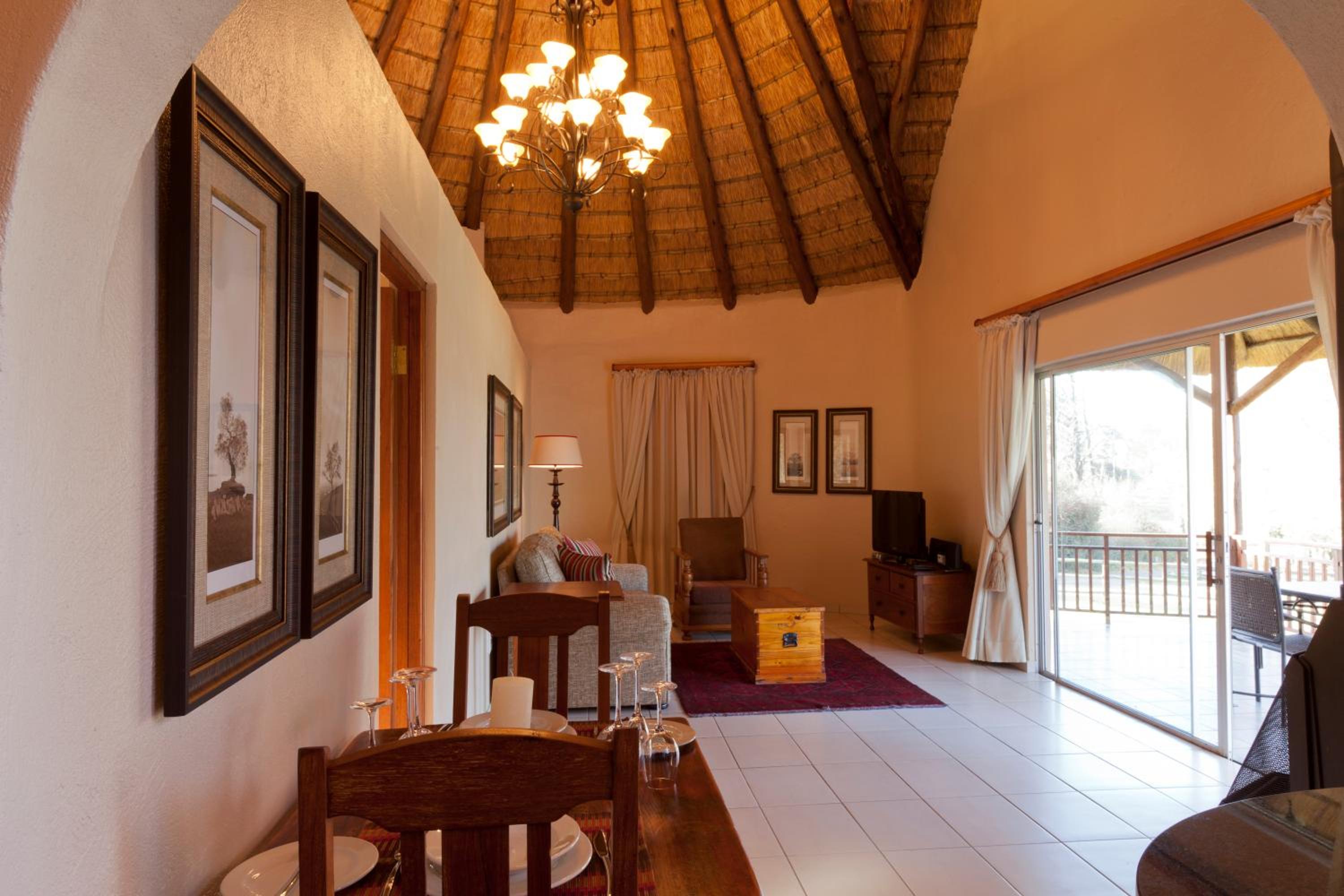 One-Bedroom Chalet - Photo 2