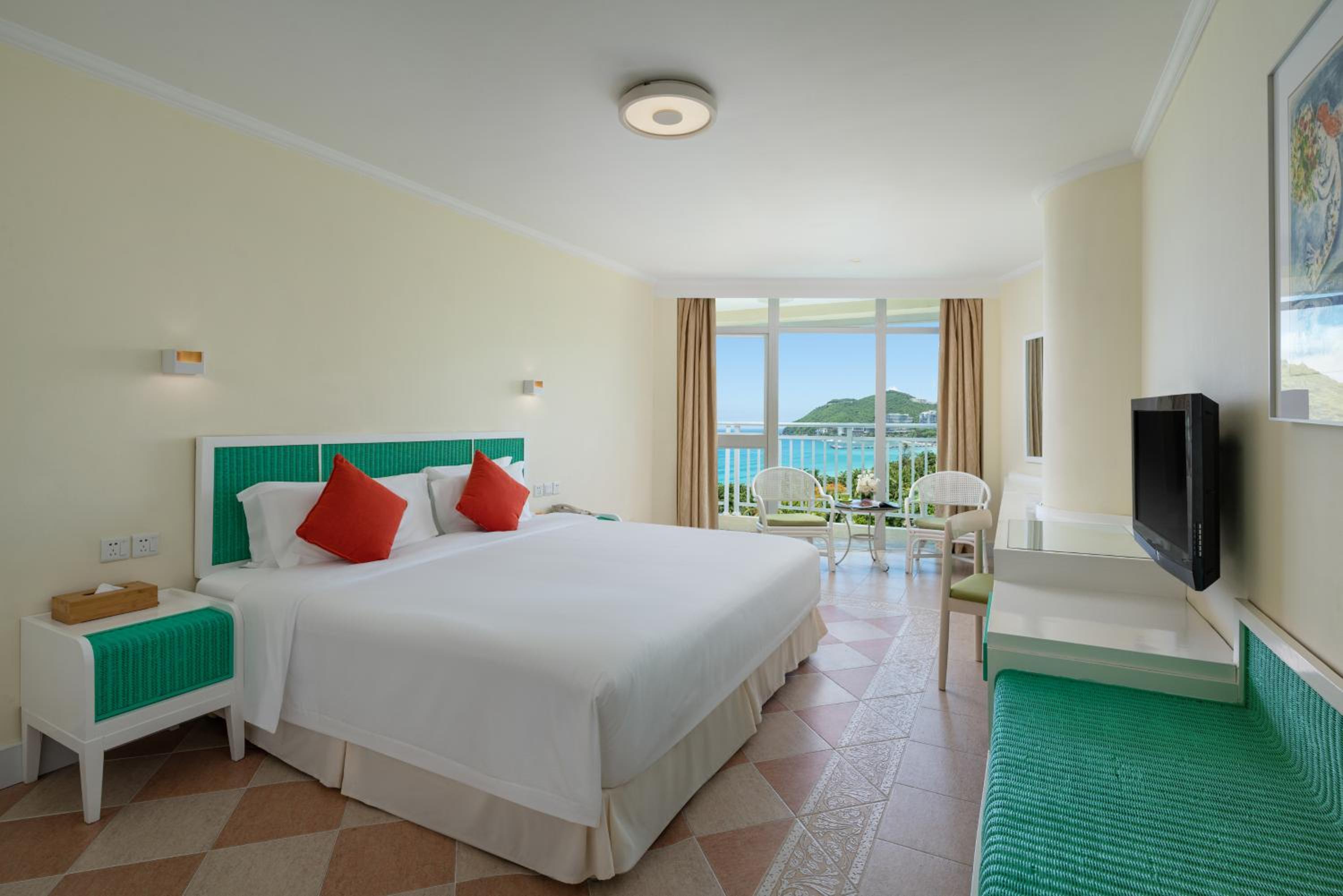 Double or Twin Room with Balcony and Sea View