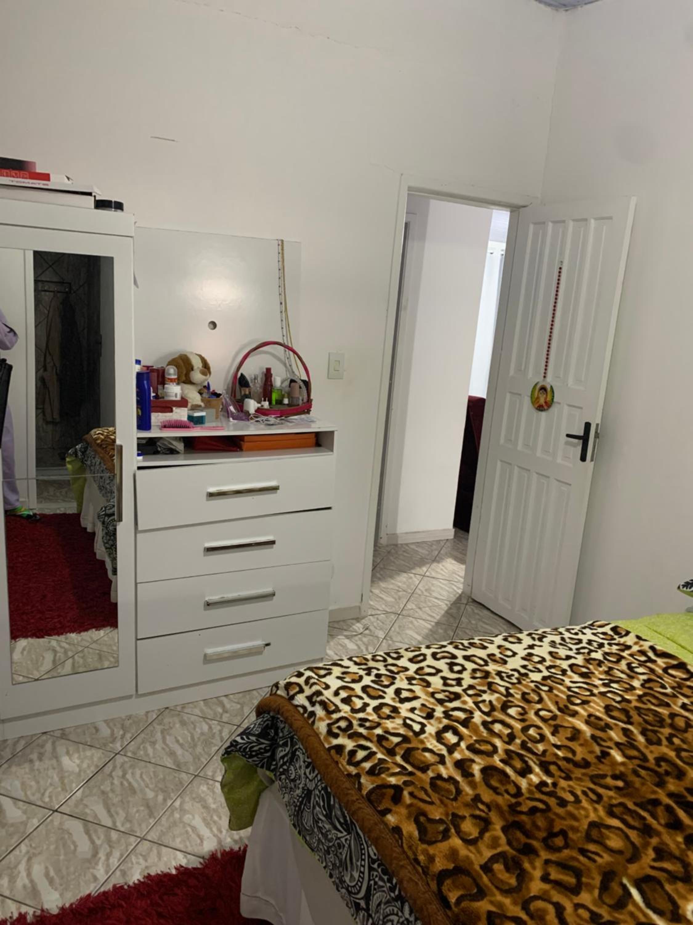 One-Bedroom House photo 1
