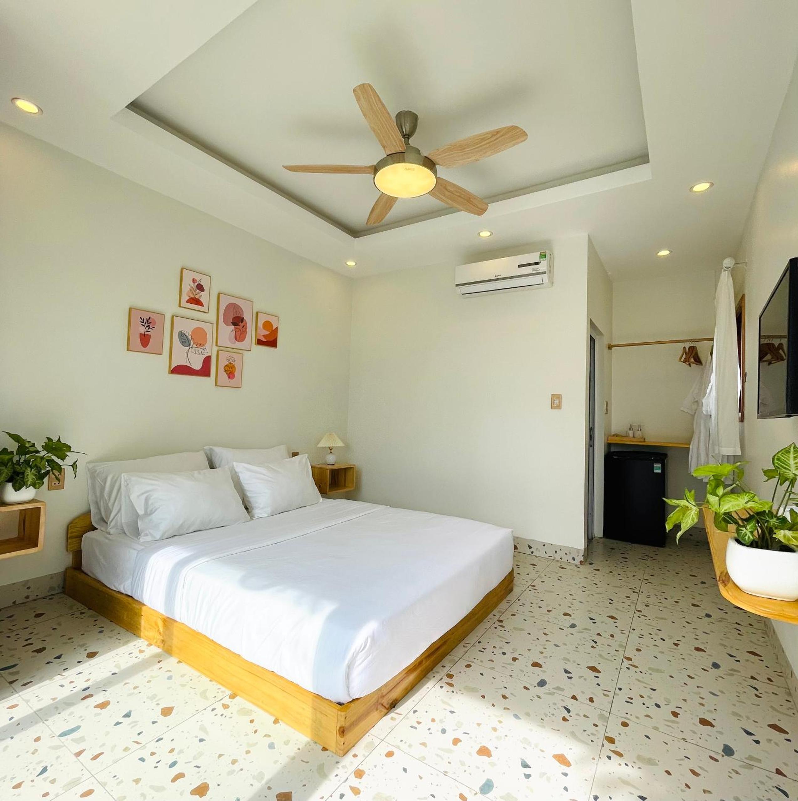 Double Room with Pool View photo 1