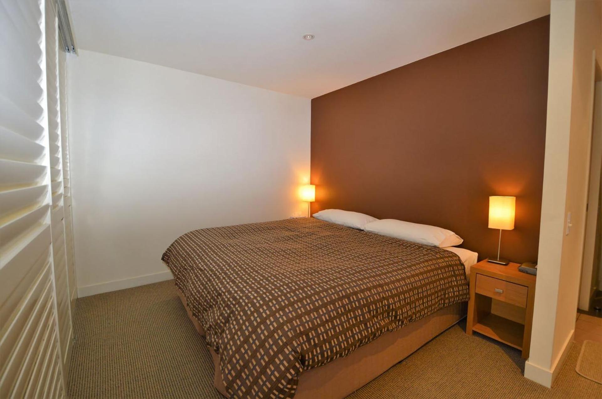 Studio Apartment photo 2
