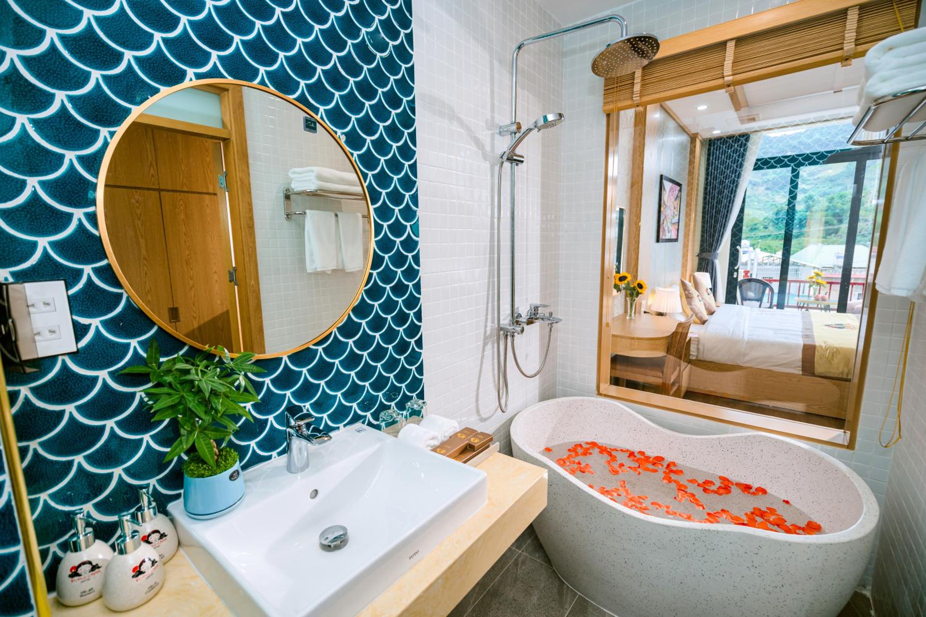 Suite with Balcony photo 2