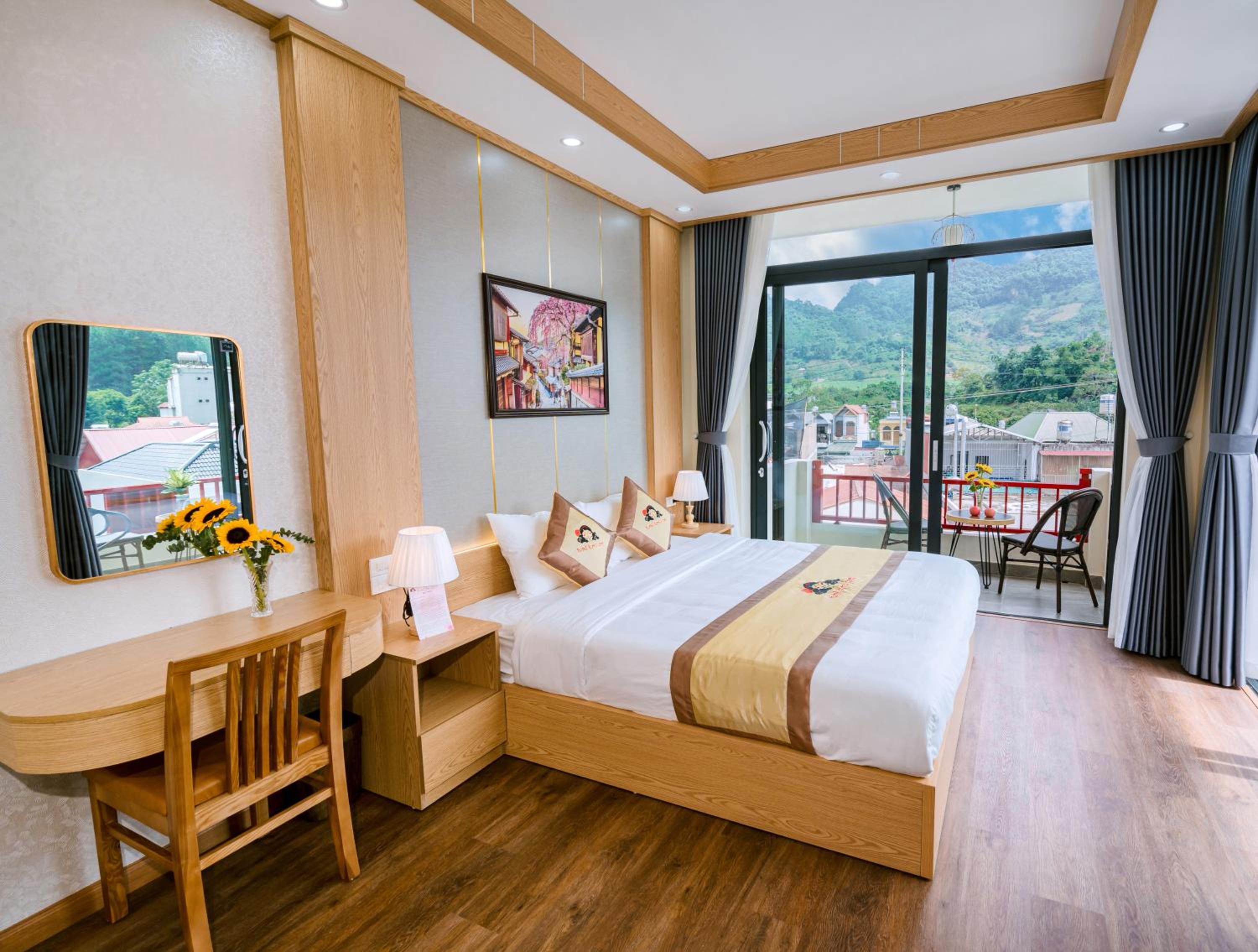 Suite with Balcony photo 3