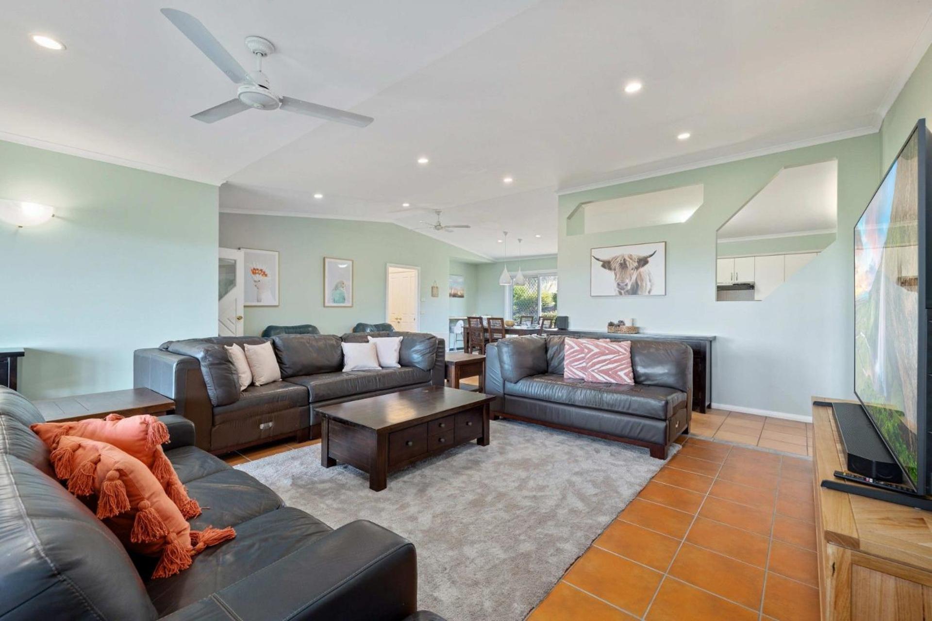 Four-Bedroom House photo 1