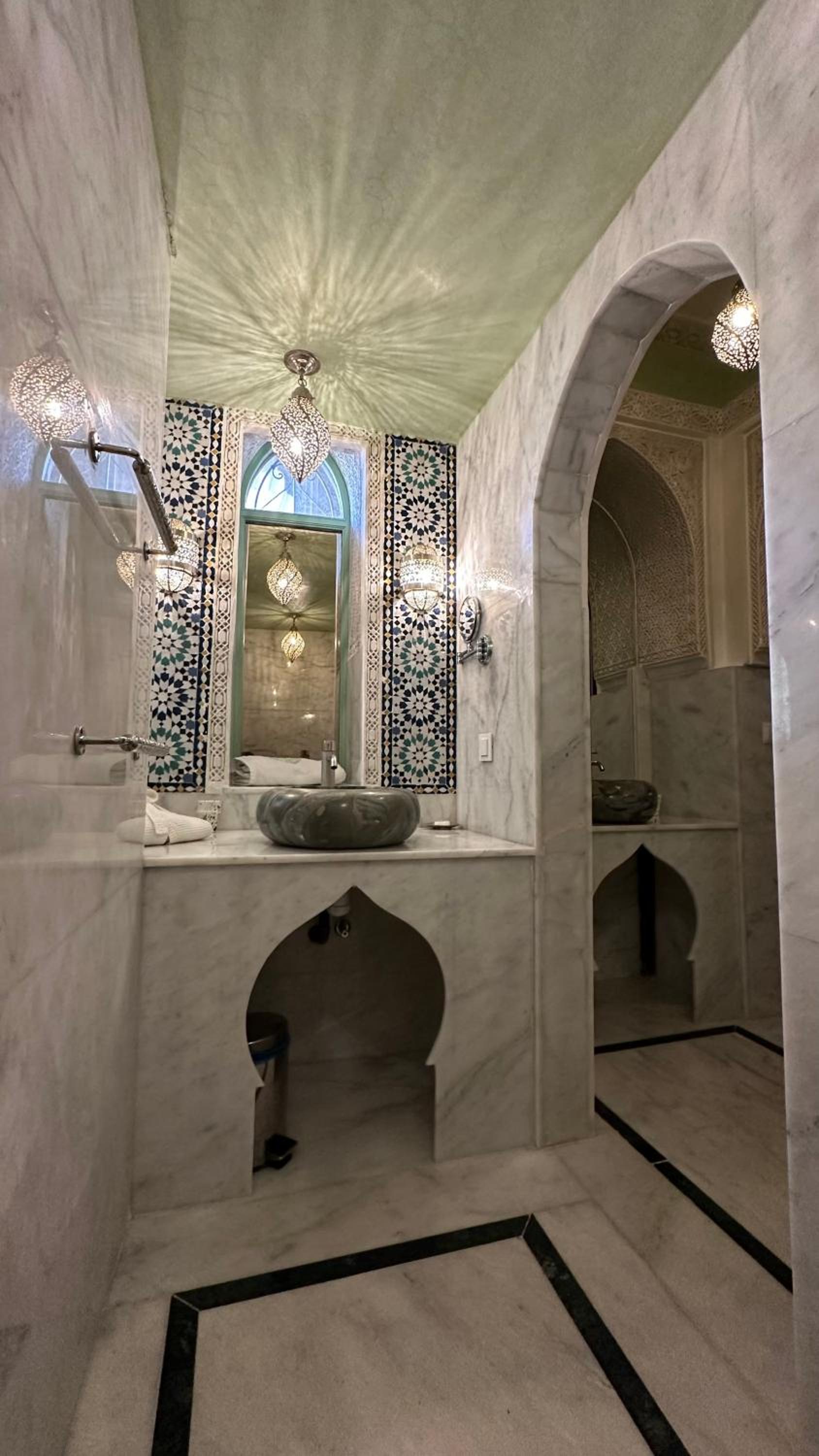 Jade Suite - Photo 4