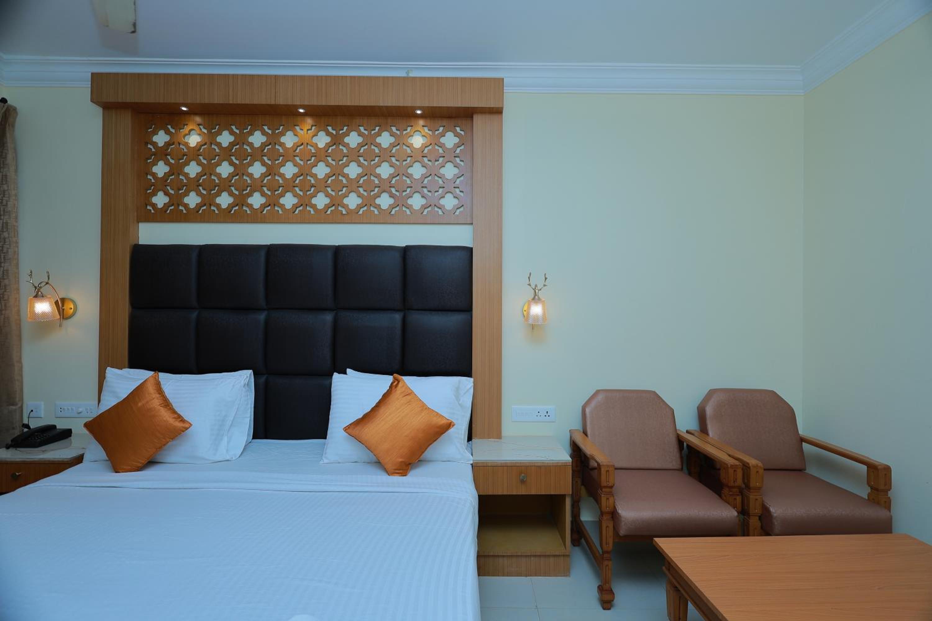 Deluxe Double Room - Photo 10
