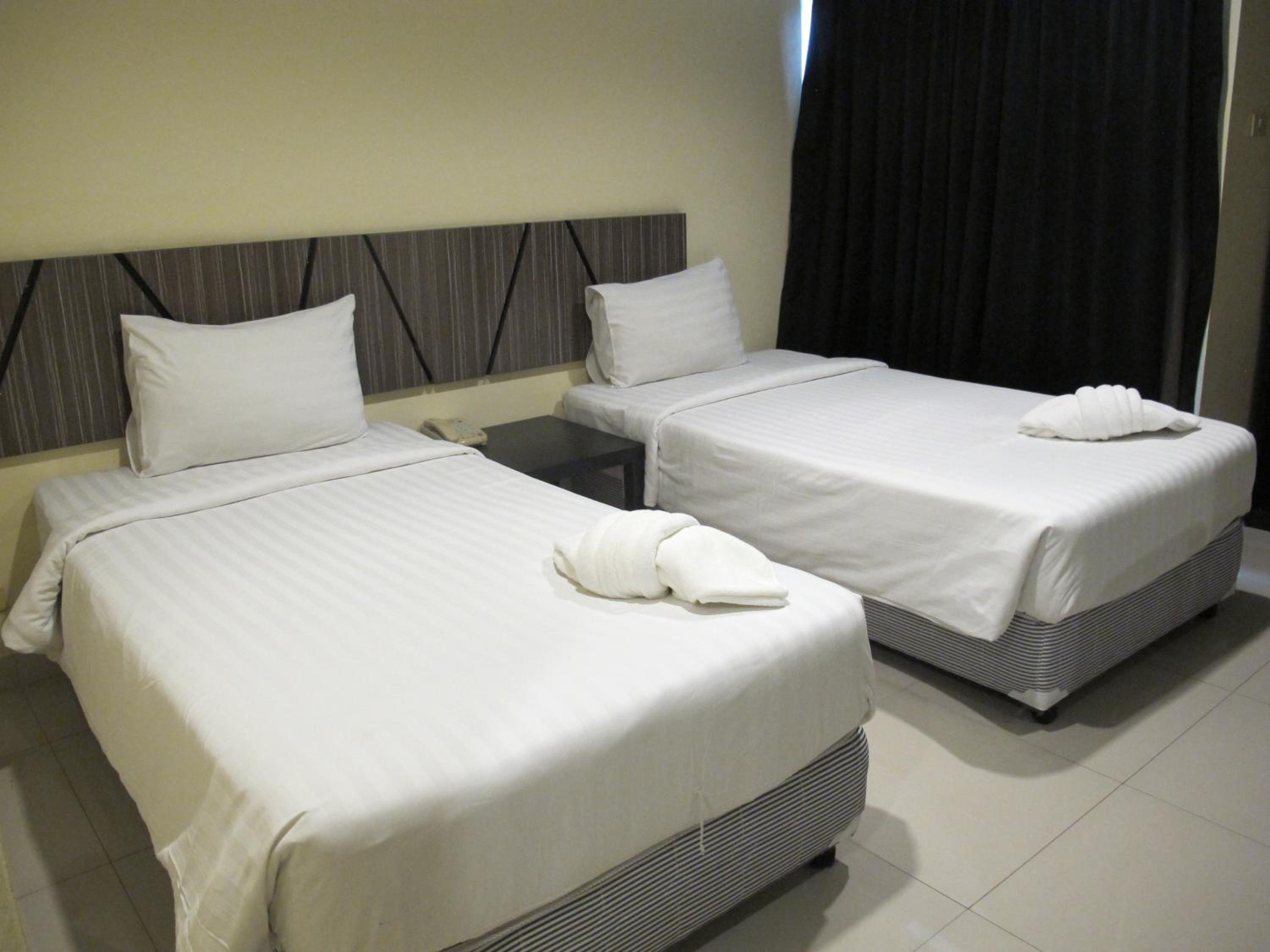 Standard Double or Twin Room - One way Airport Transfer - Photo 3