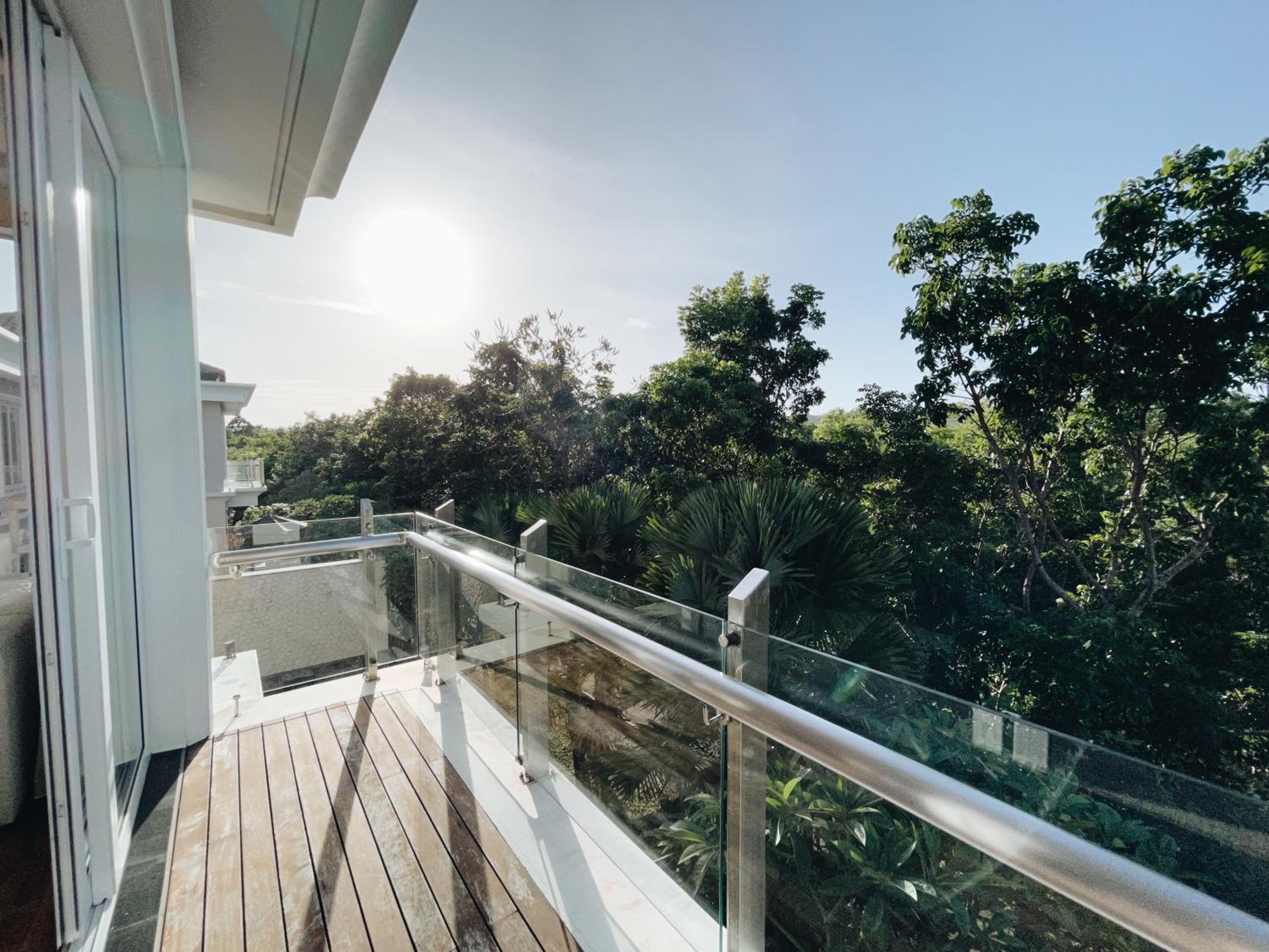 Two-Bedroom Villa - Photo 4
