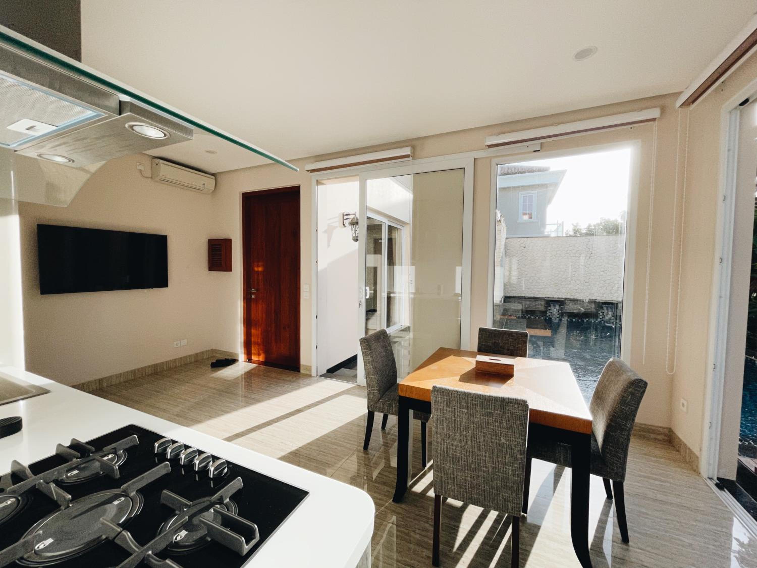 Two-Bedroom Villa - Photo 3