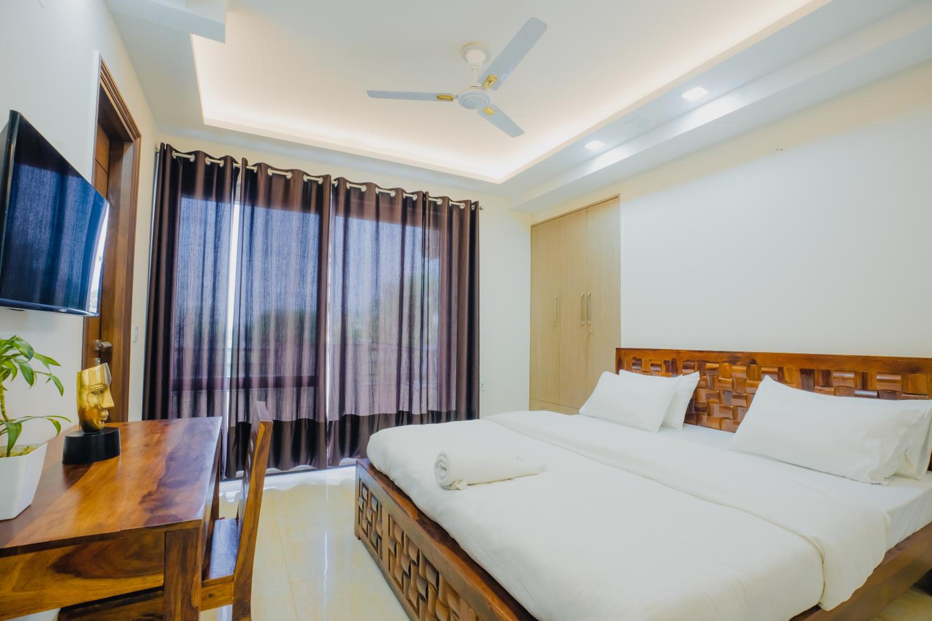 King Room with Balcony