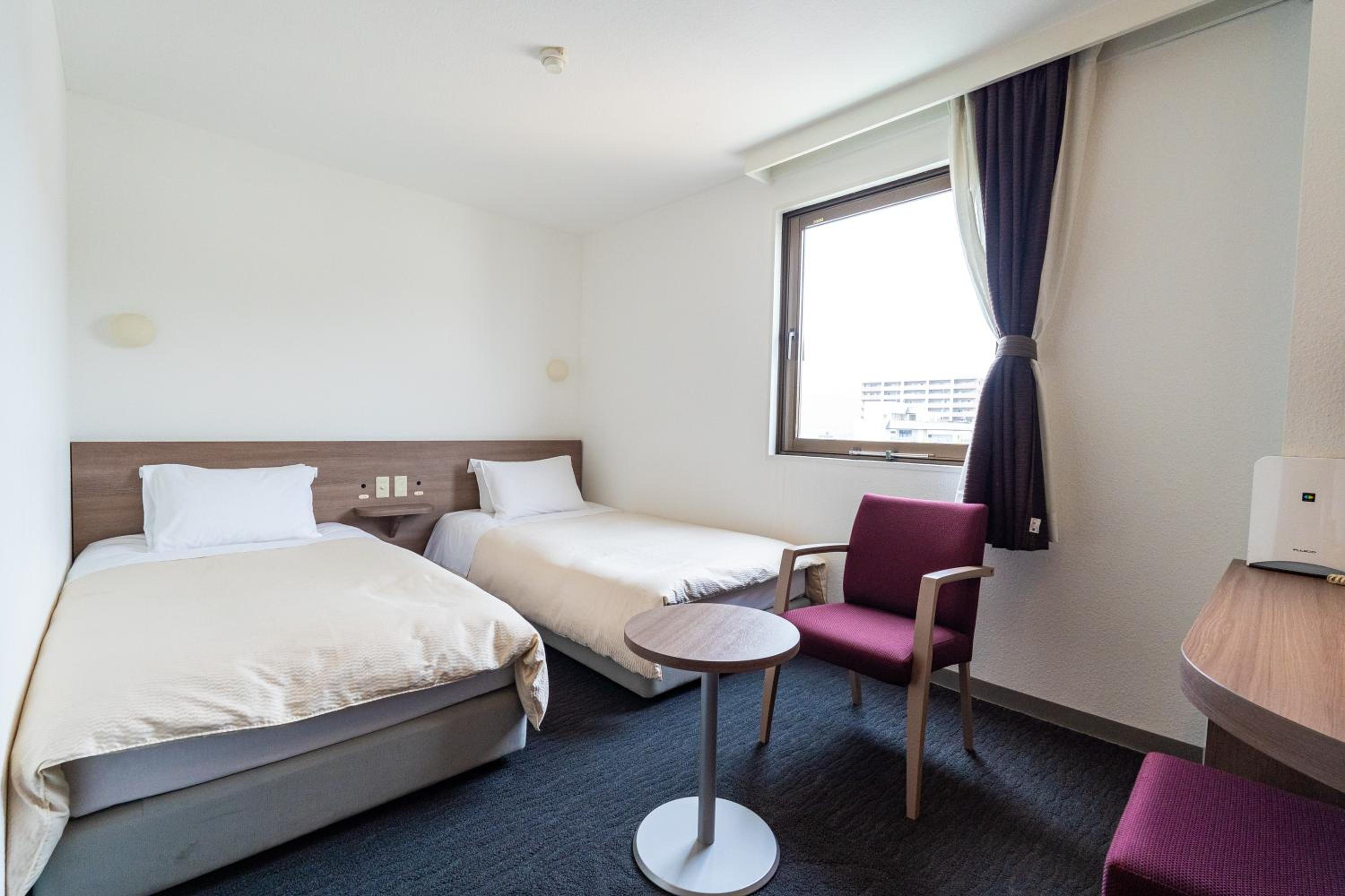 Standard Twin Room - Photo 2