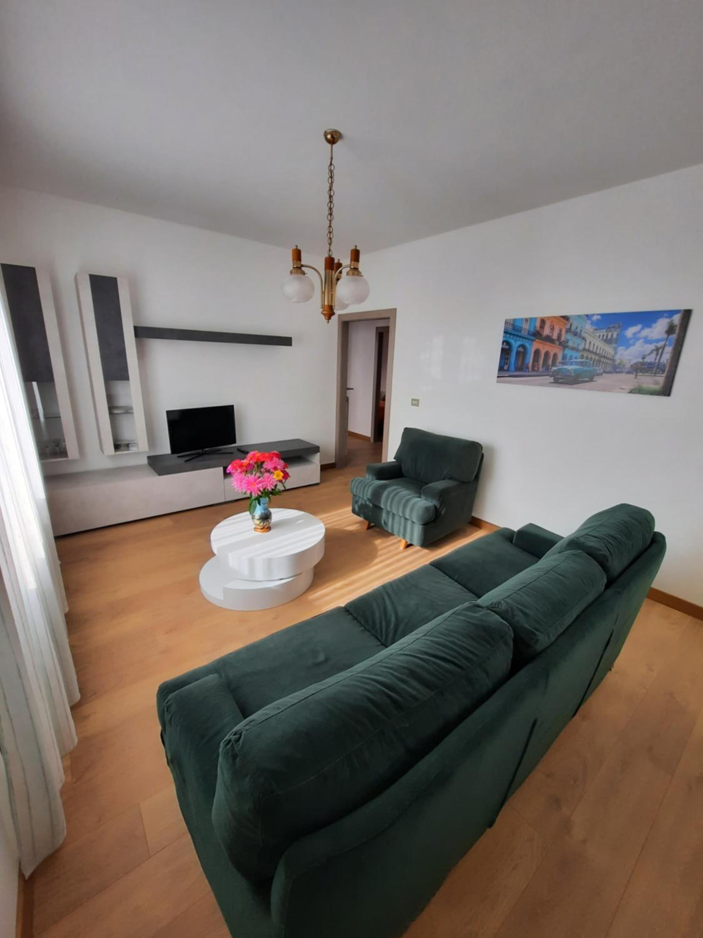 Three-Bedroom Apartment photo 1