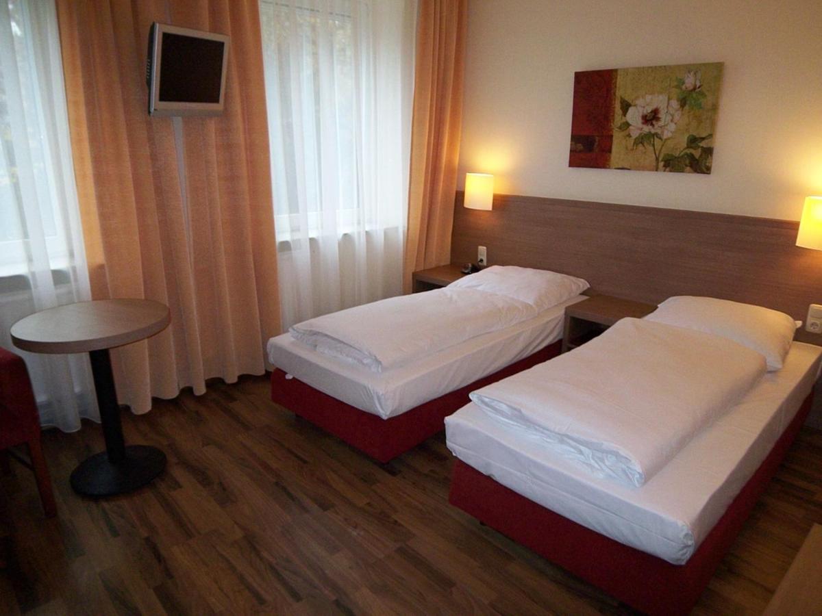 Standard Twin Room with Sofa