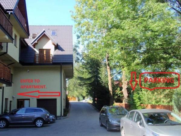 Apartment with Mountain View - Photo 2