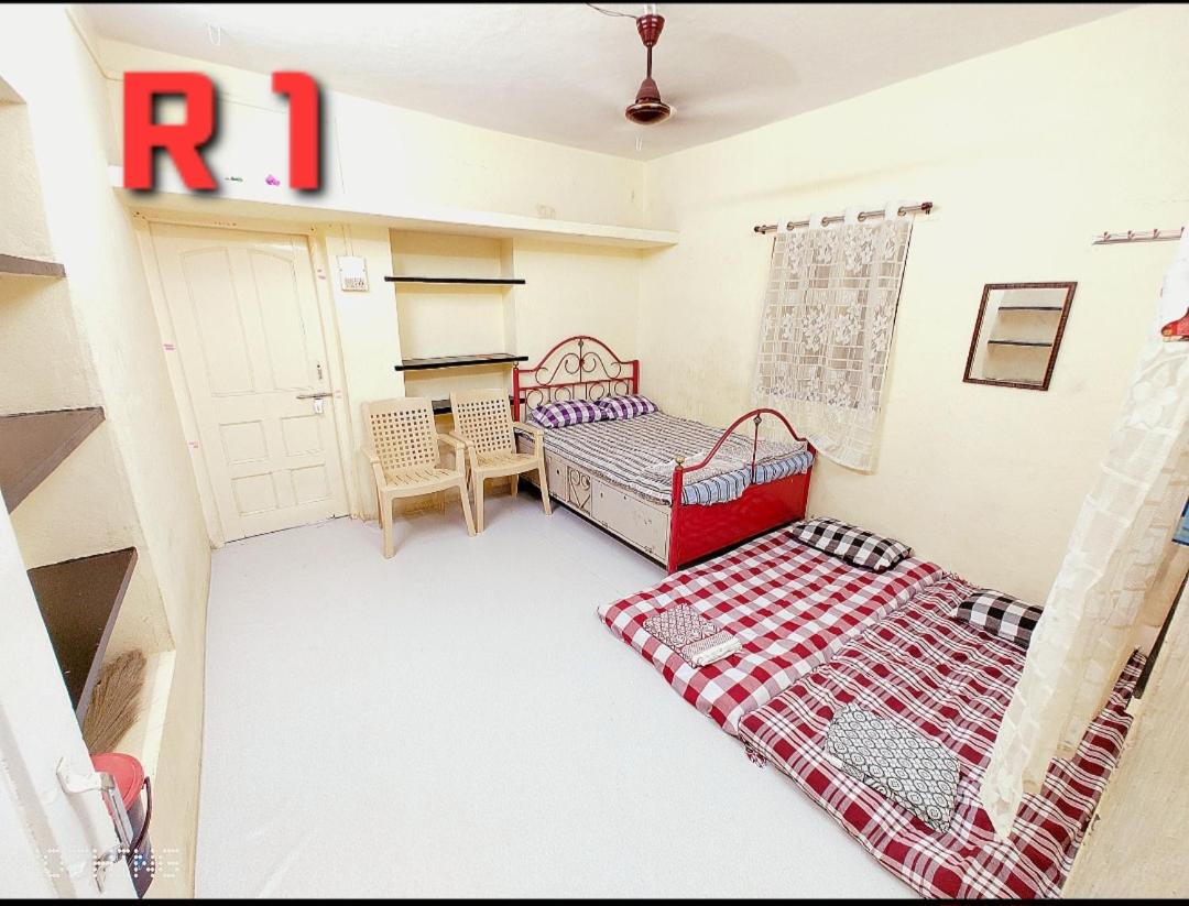 Standard King Room photo 3