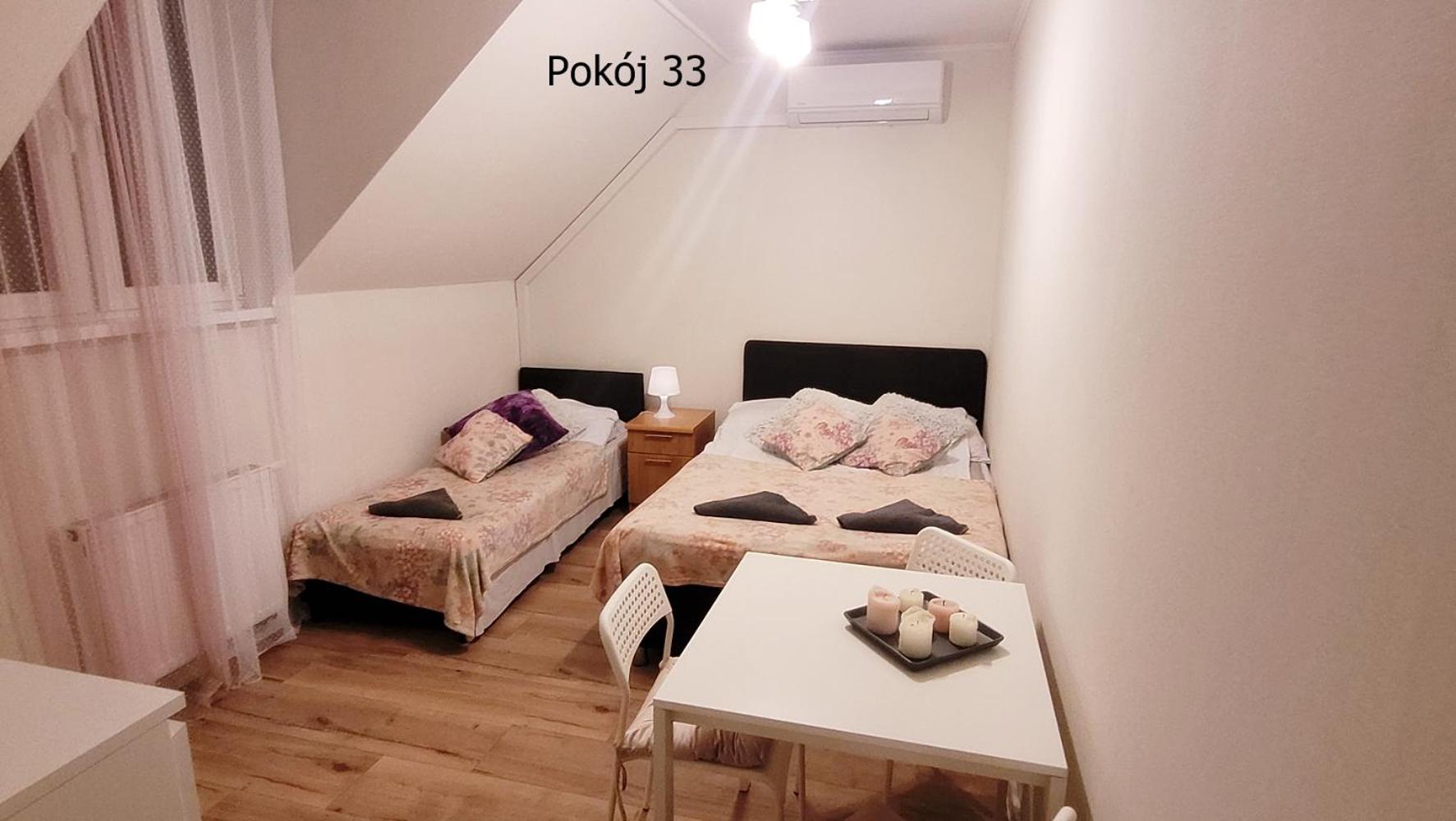 Triple Room with Private Bathroom photo 1