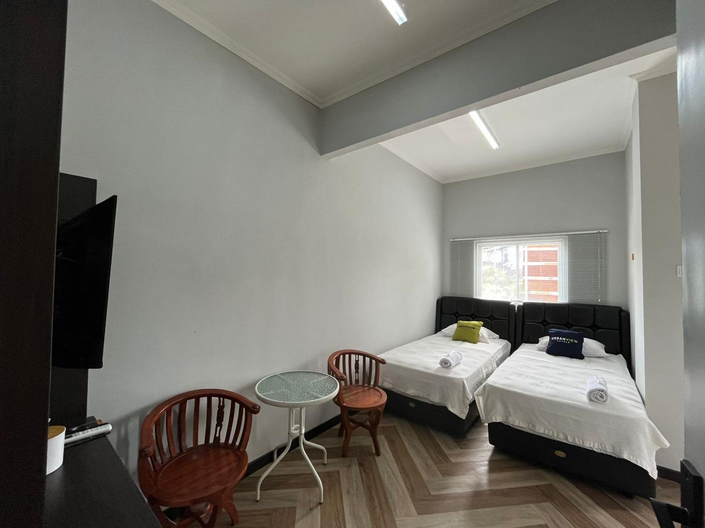 Deluxe Twin Room - Photo 3