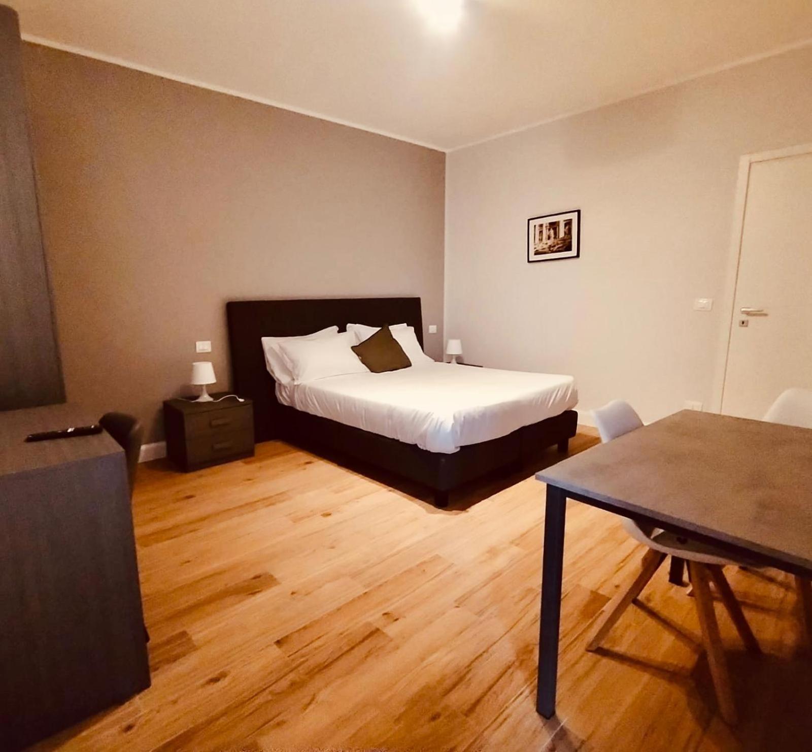 Studio Apartment photo 1