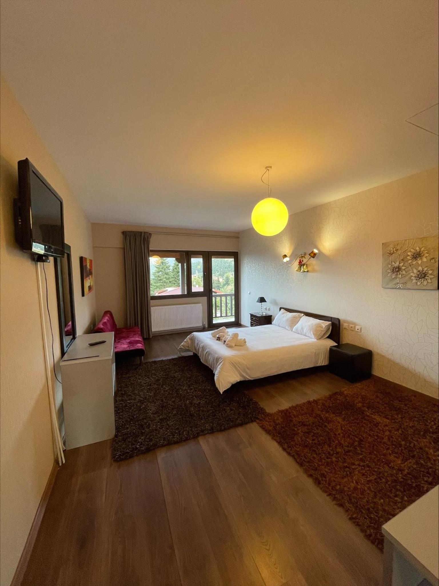 Deluxe Apartment photo 1