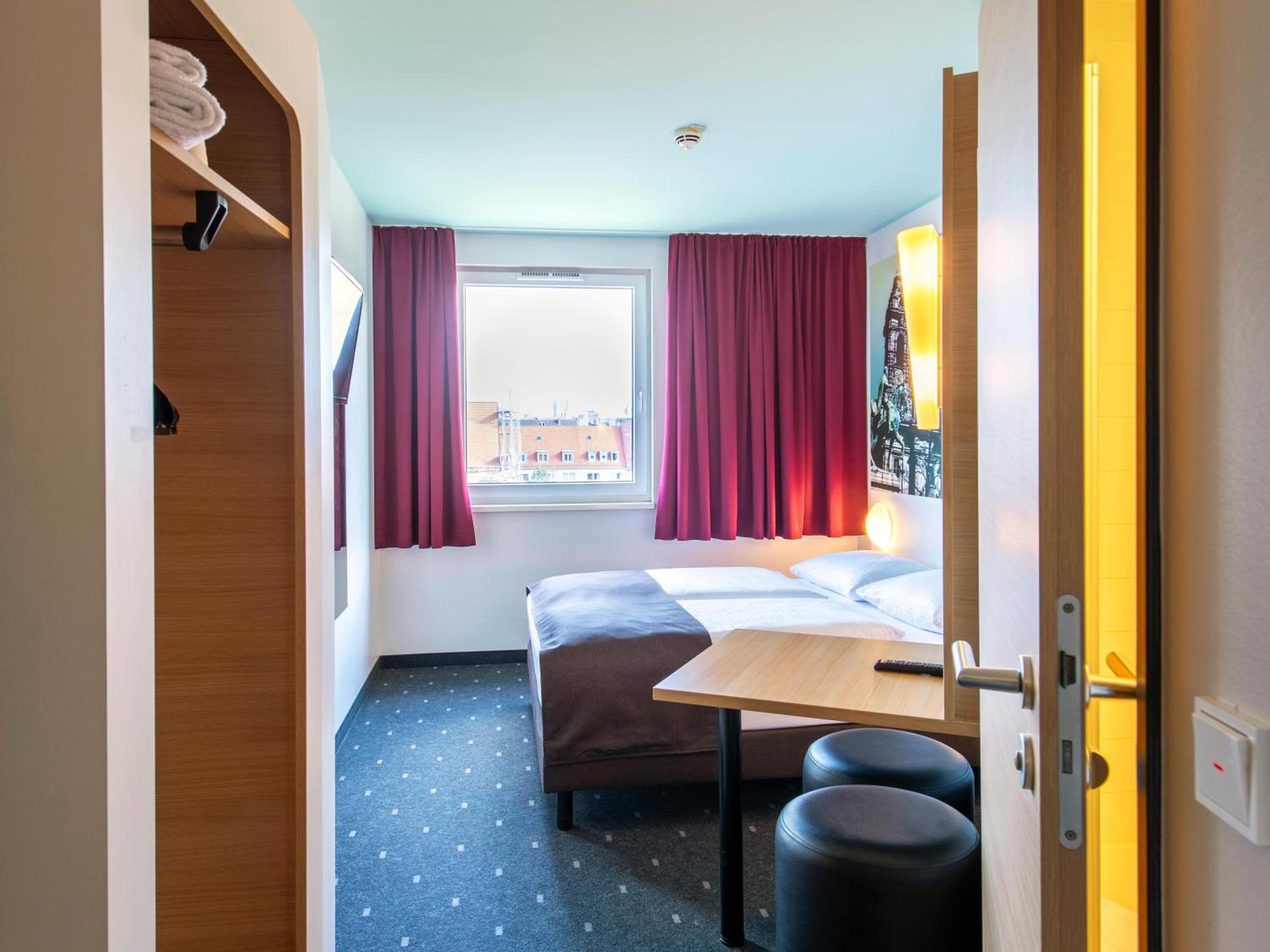 Double Room - Photo 3