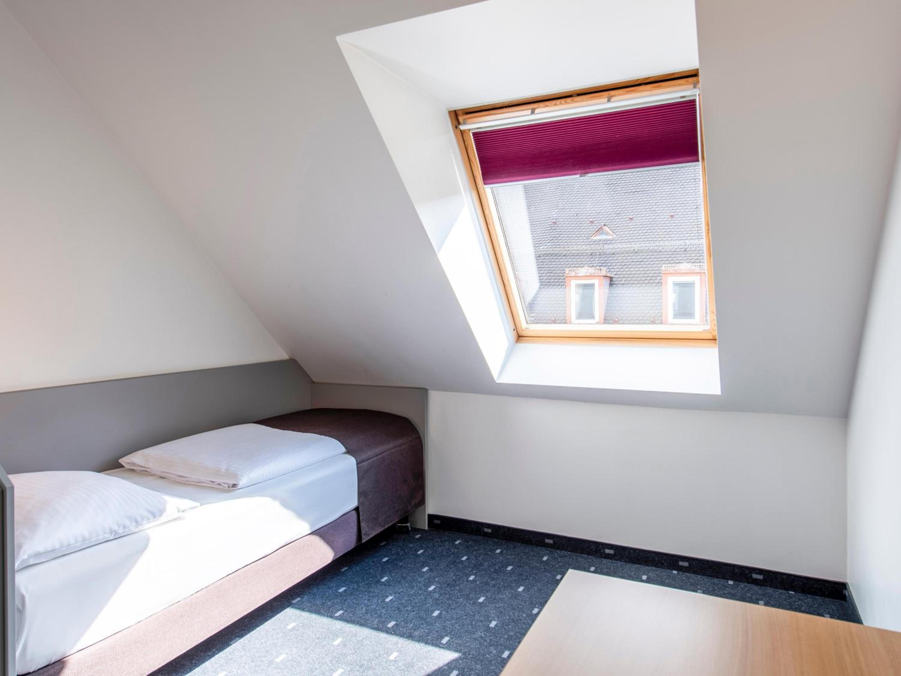Triple Room - Photo 3