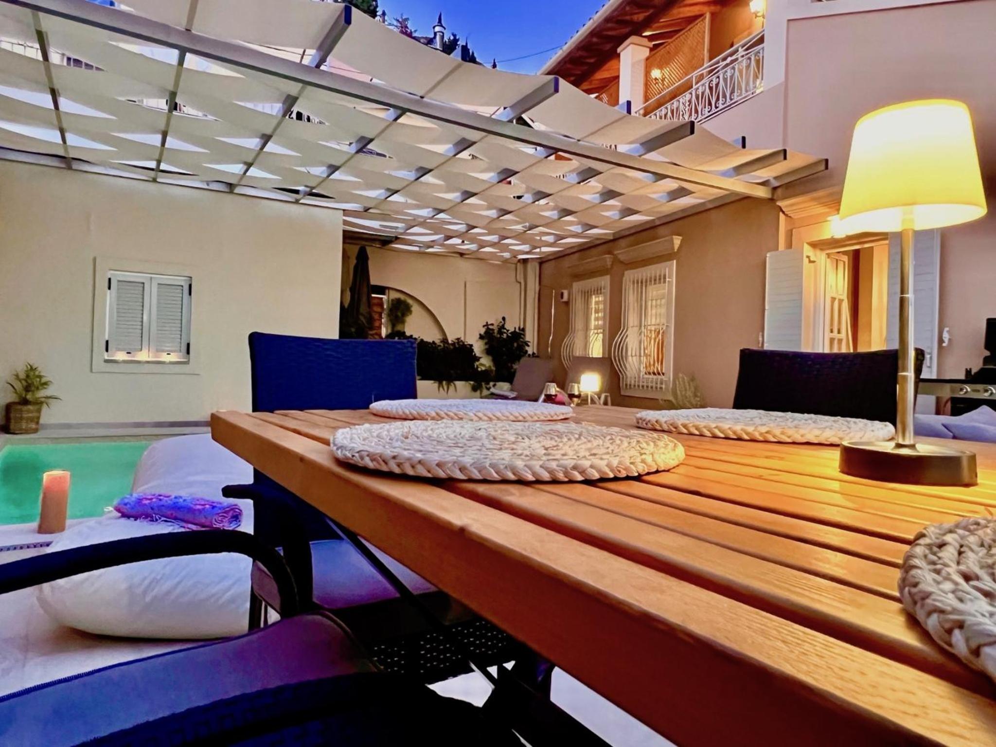 Four-Bedroom Villa photo 2