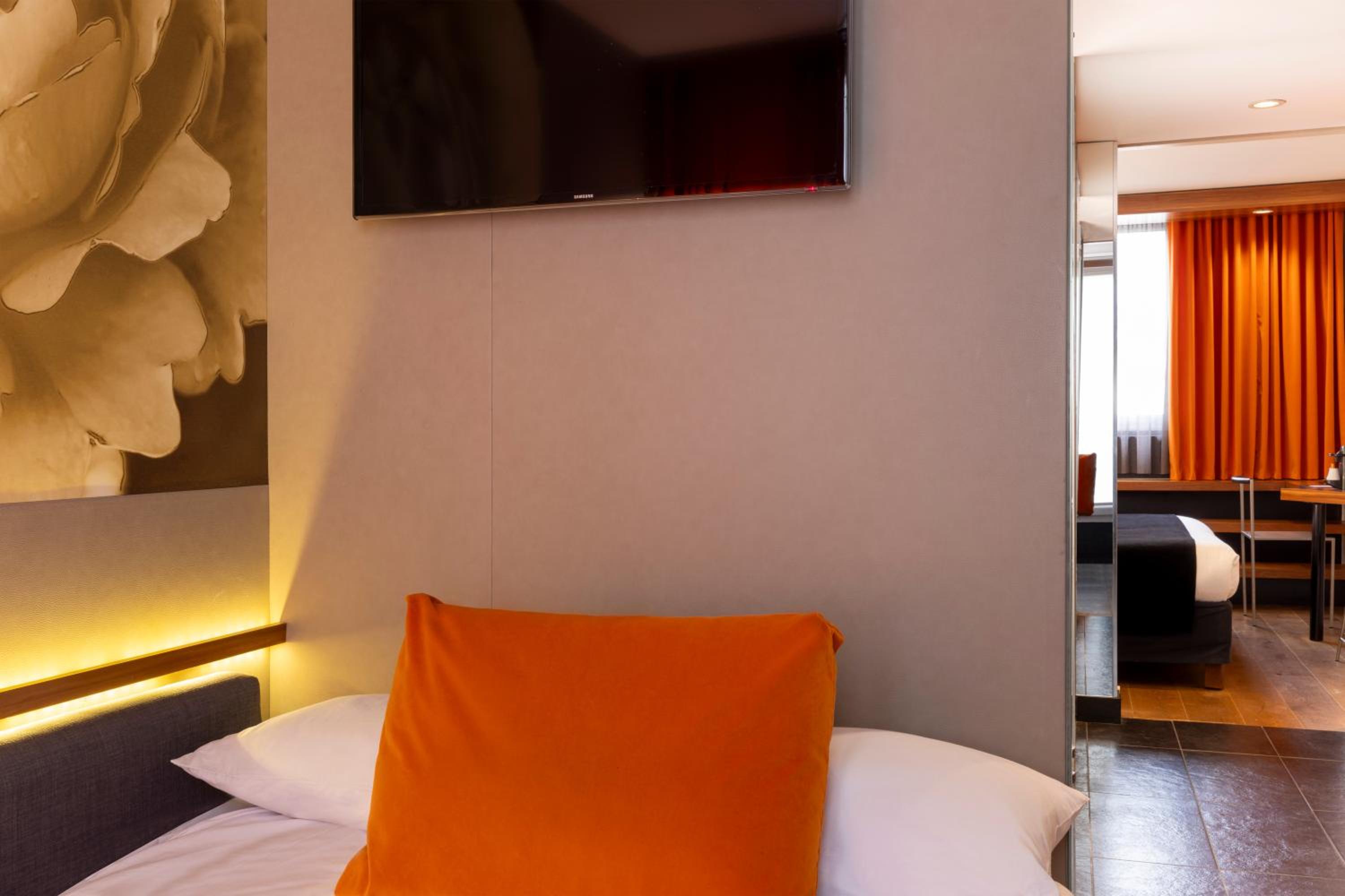 Suite with Balcony photo 3