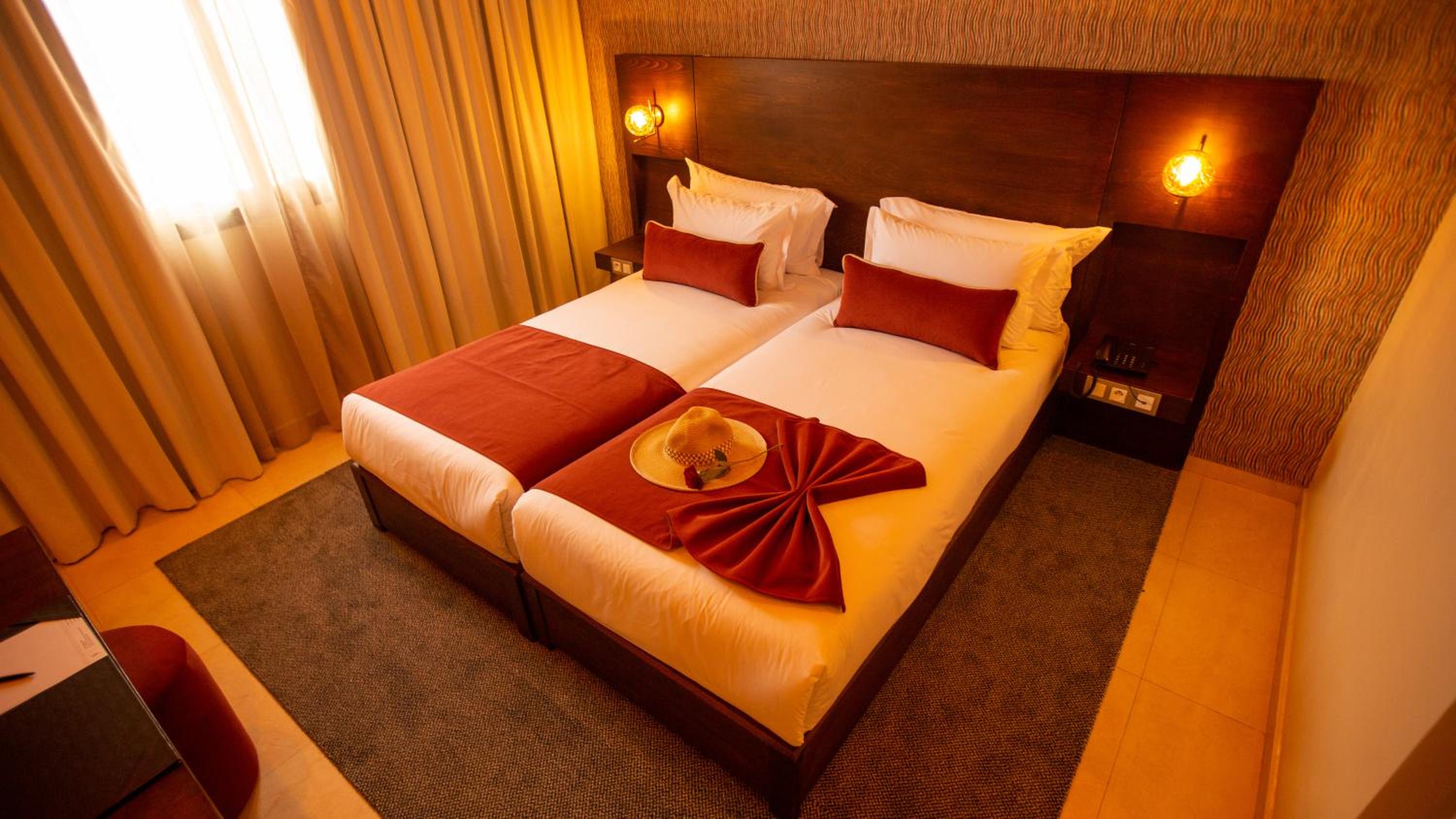 Twin Room - Photo 7
