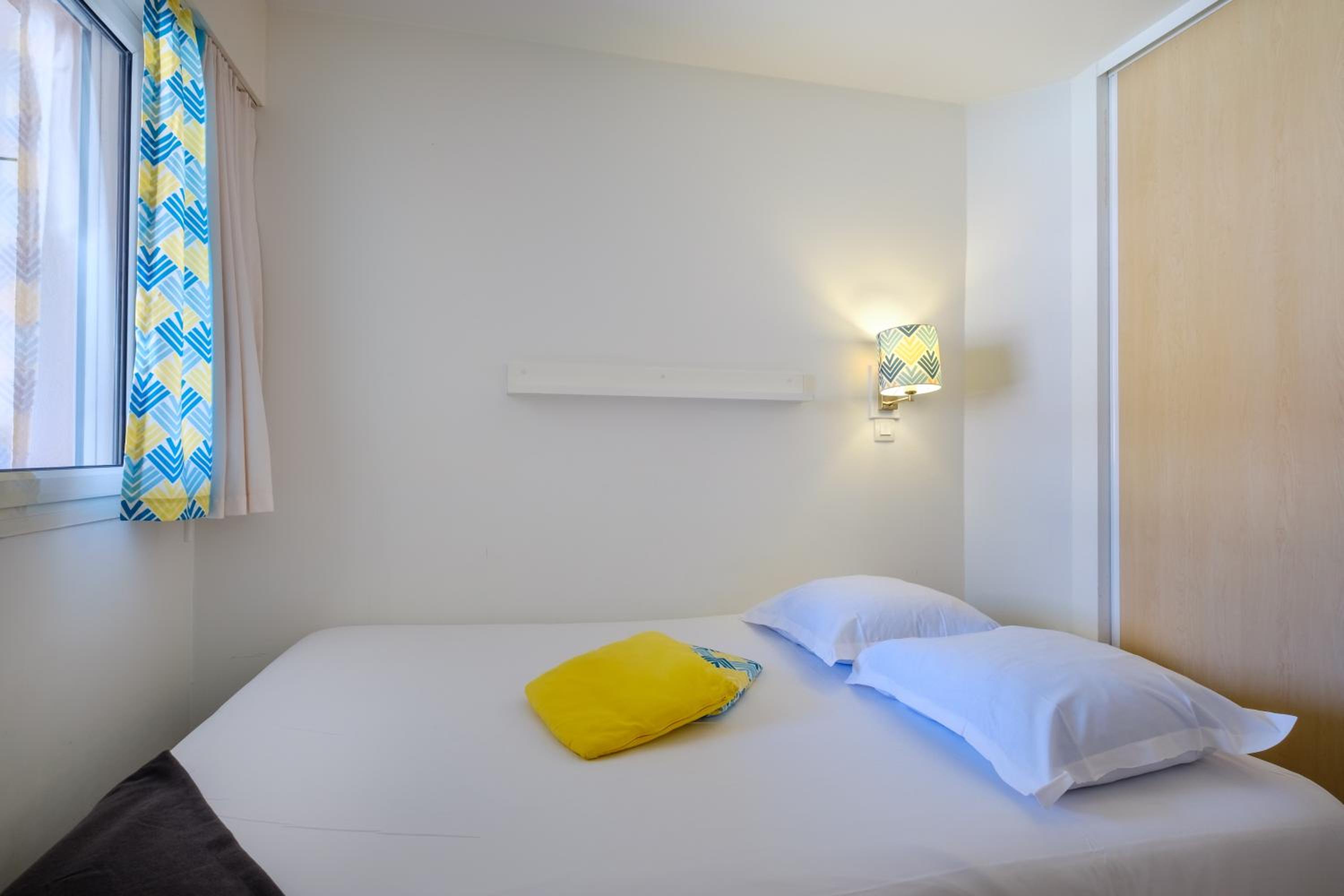 One-Bedroom Apartment with Air Conditioning and Balcony (4 People)