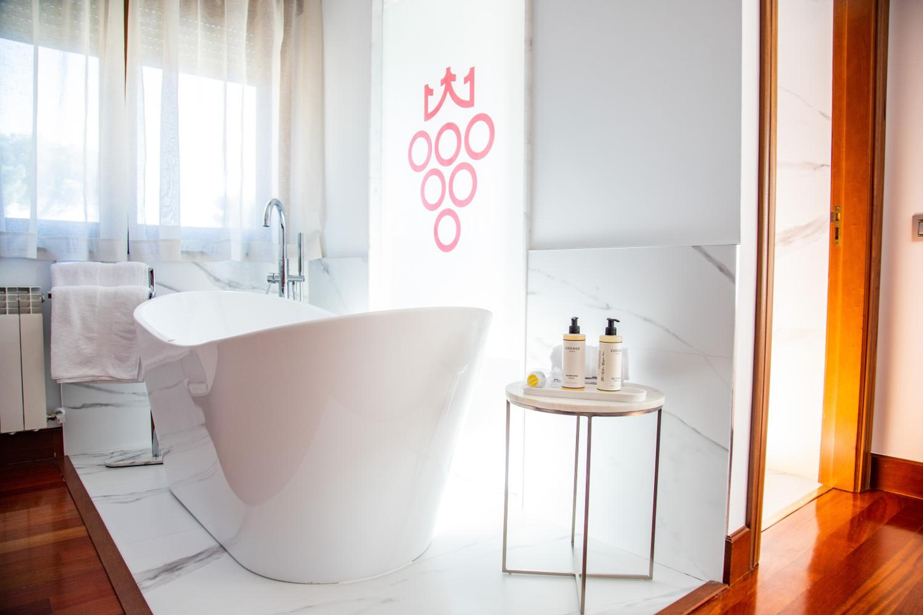 Suite Deluxe con Bañera de Hidromasaje