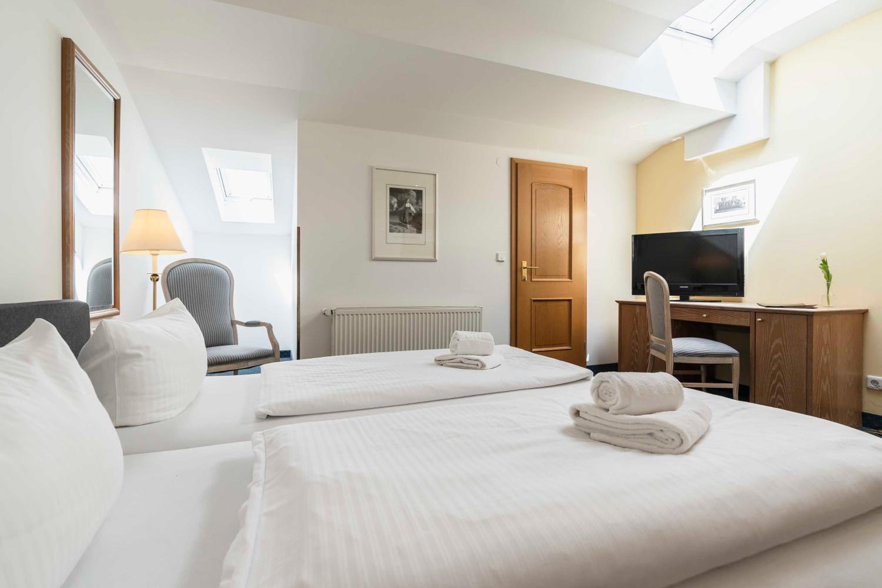 Double Room - Photo 1