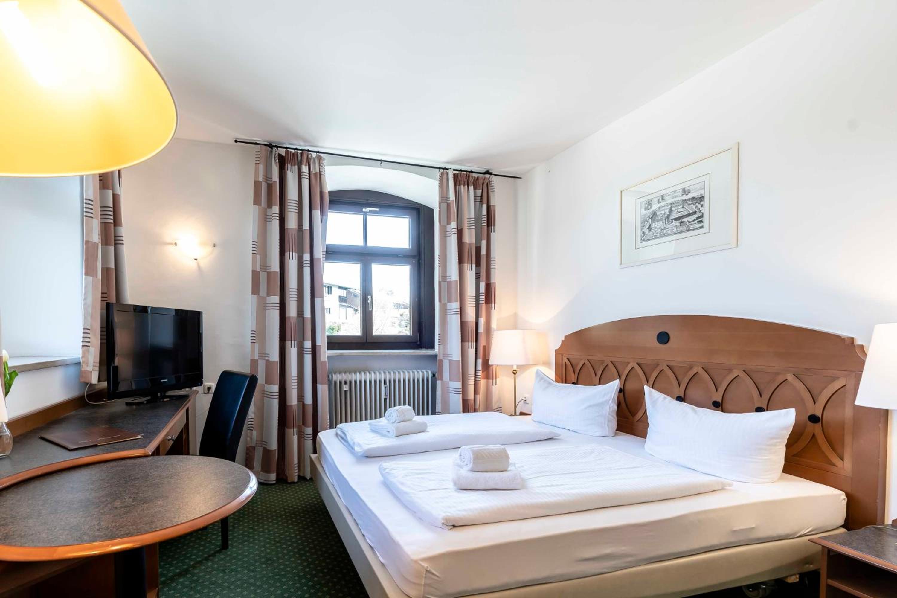 Double Room - Photo 8
