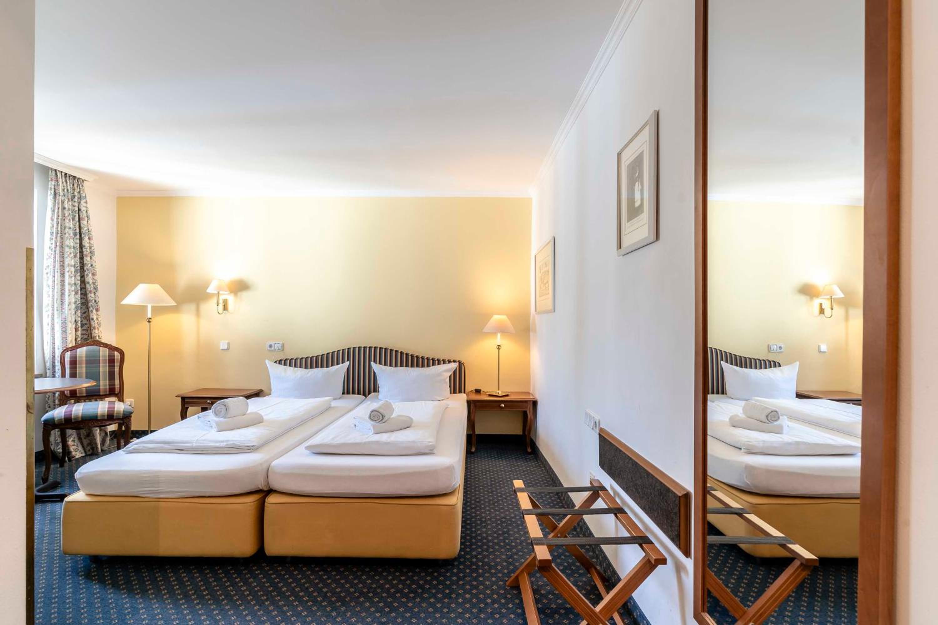 Double Room - Photo 11