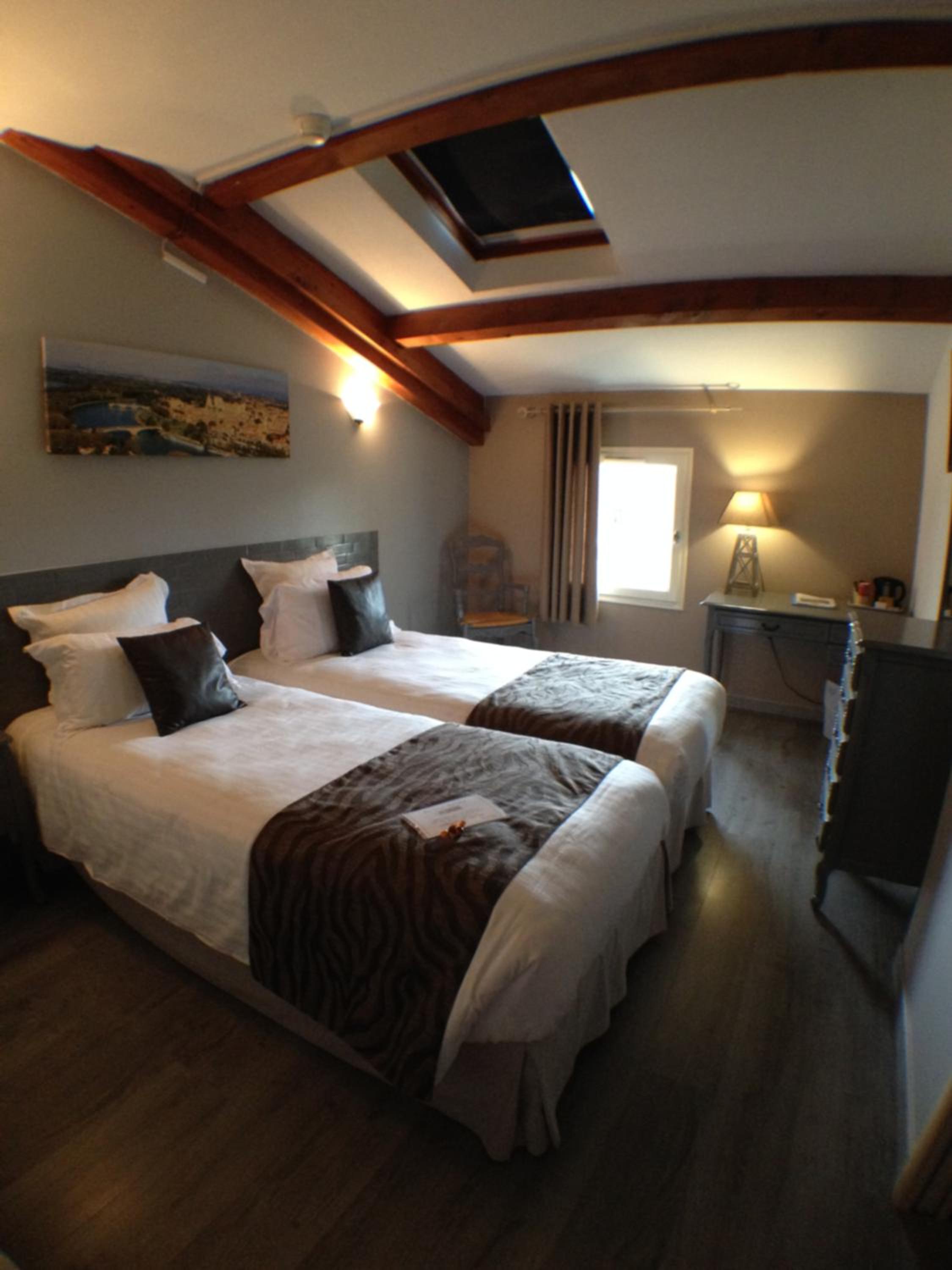 Standard Twin Room photo 1