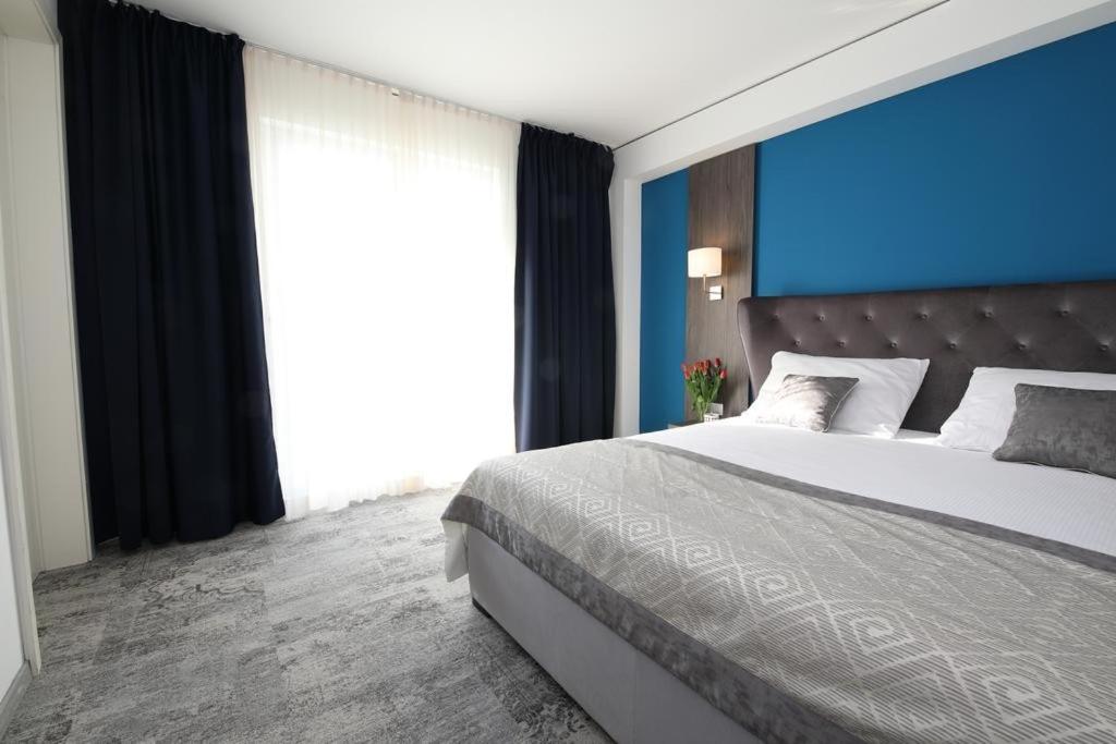 Double or Twin Room with Balcony