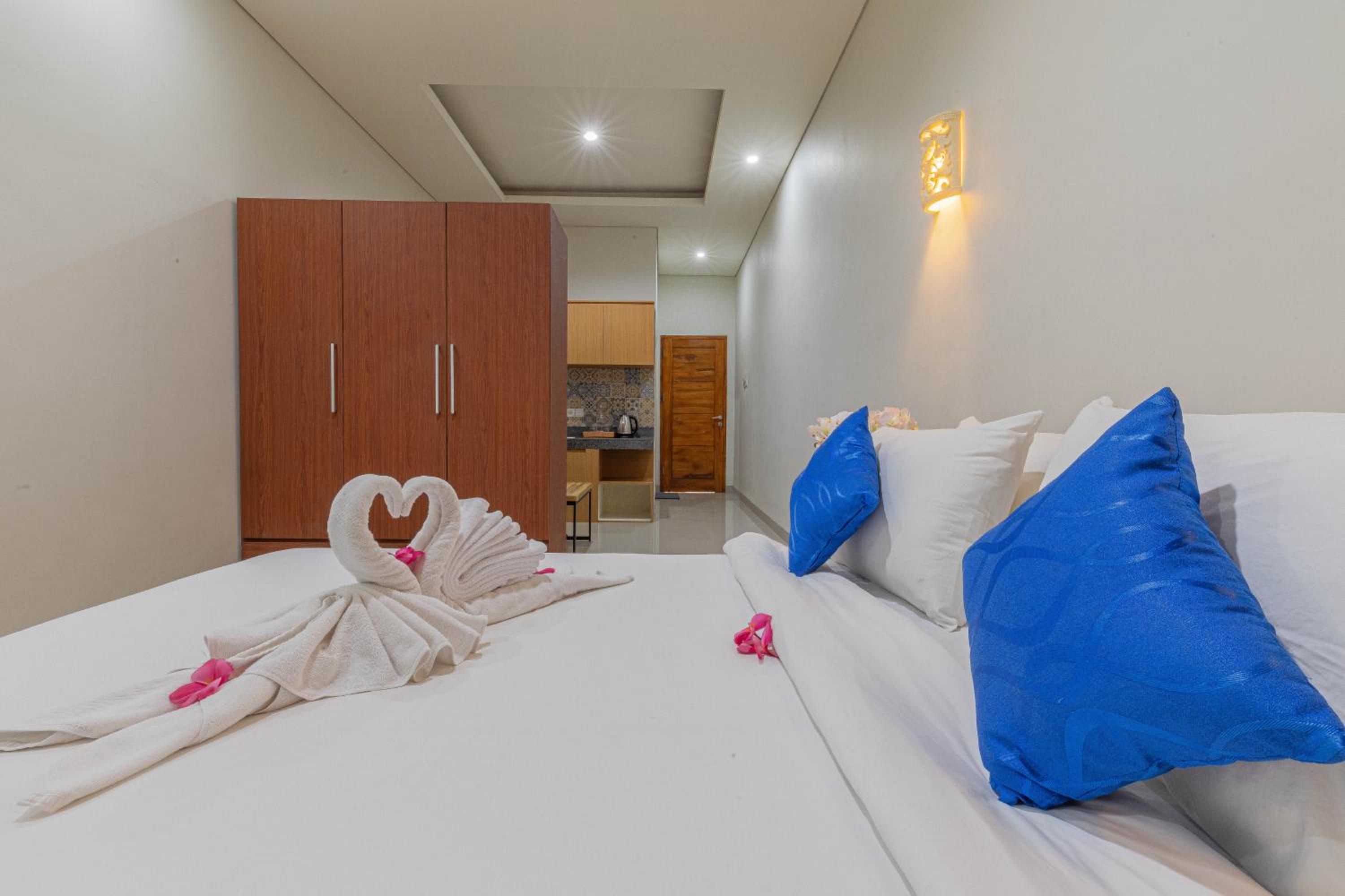 Deluxe Double Room - Photo 34