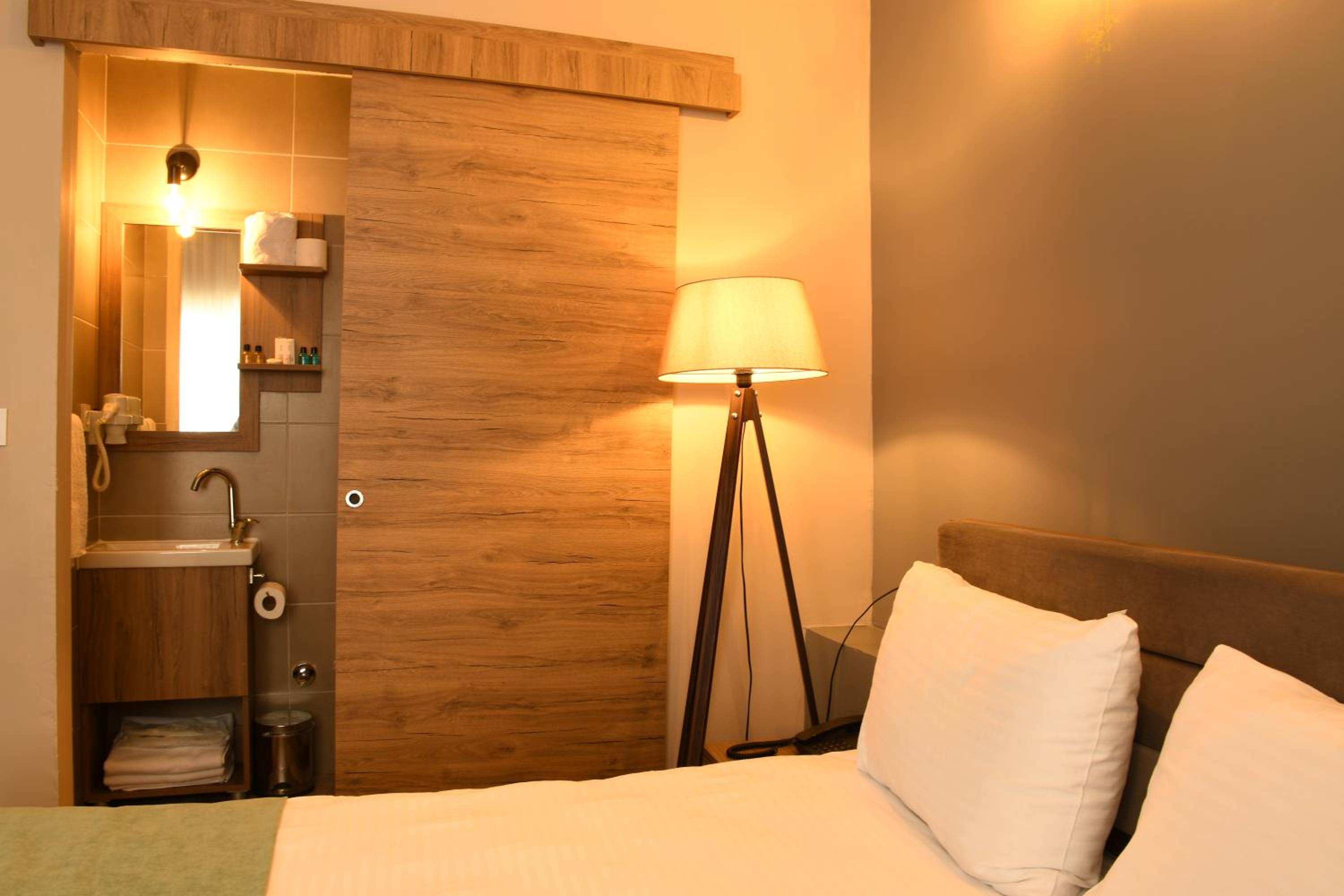 Single Room photo 3