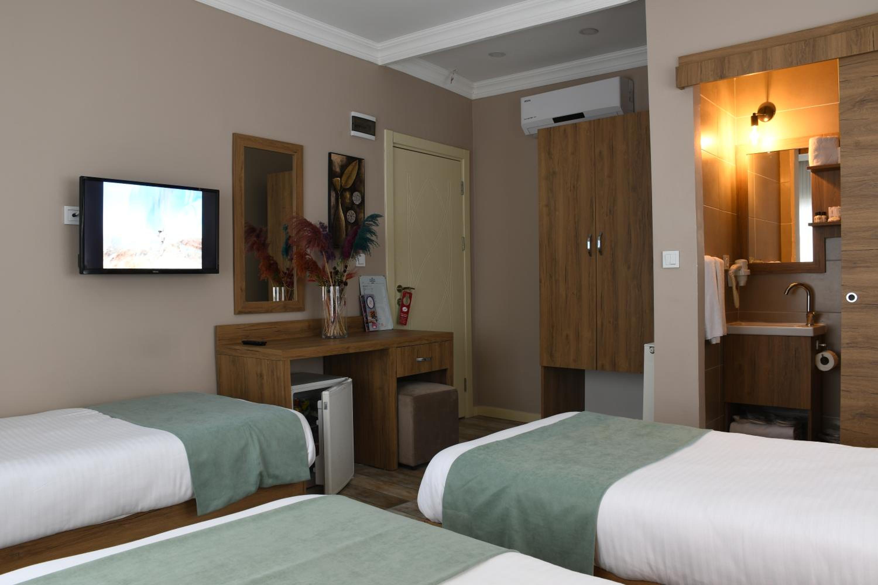 Triple Room photo 3