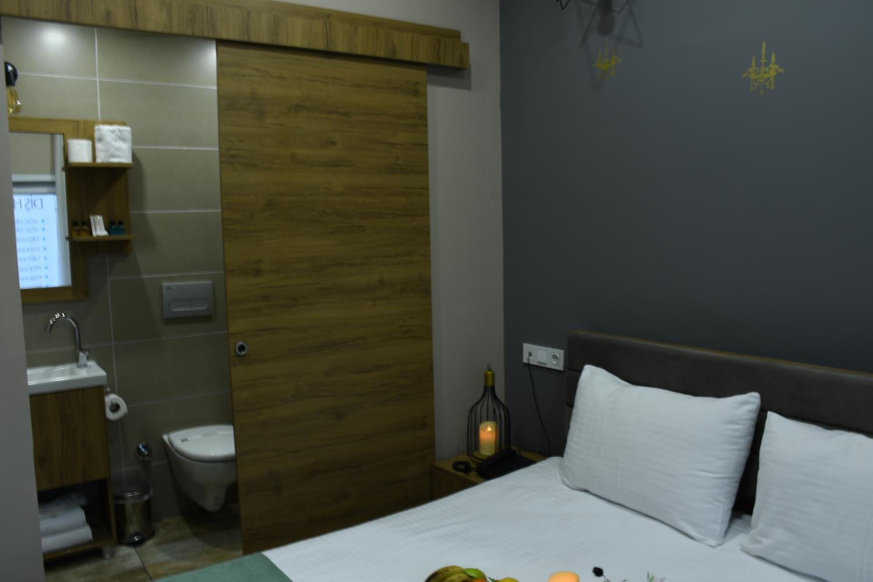 Single Room photo 1