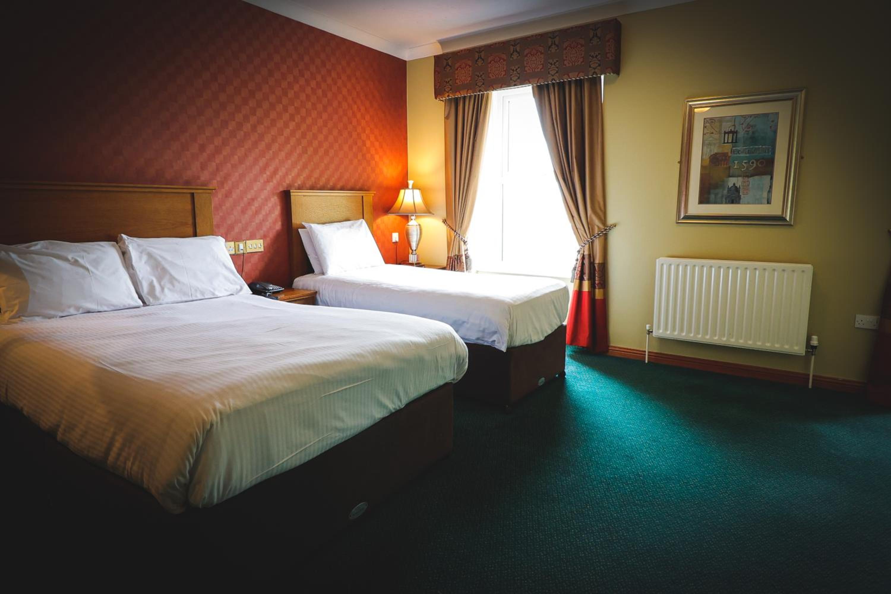 Basic Triple Room