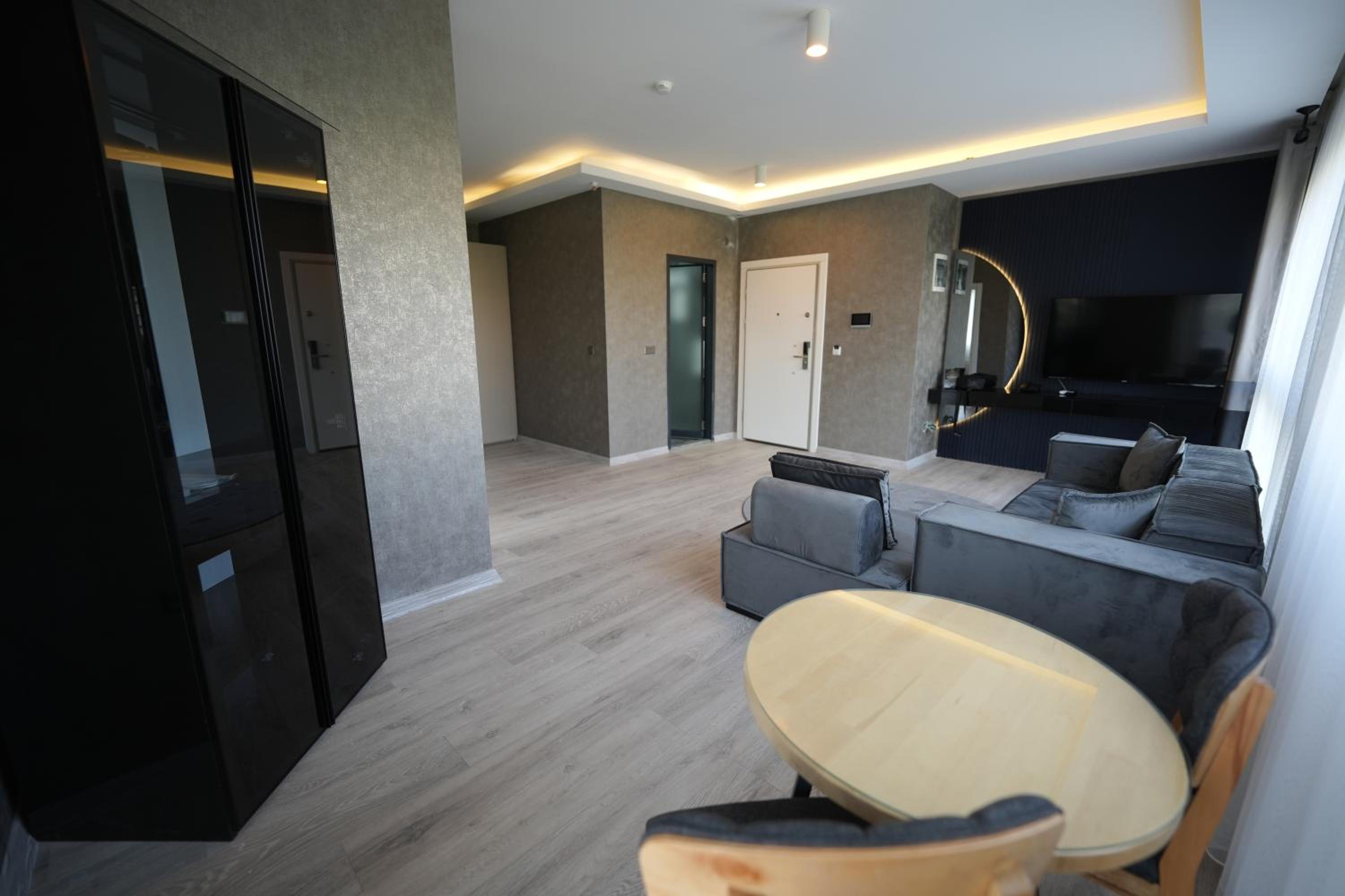 King Suite - Photo 3