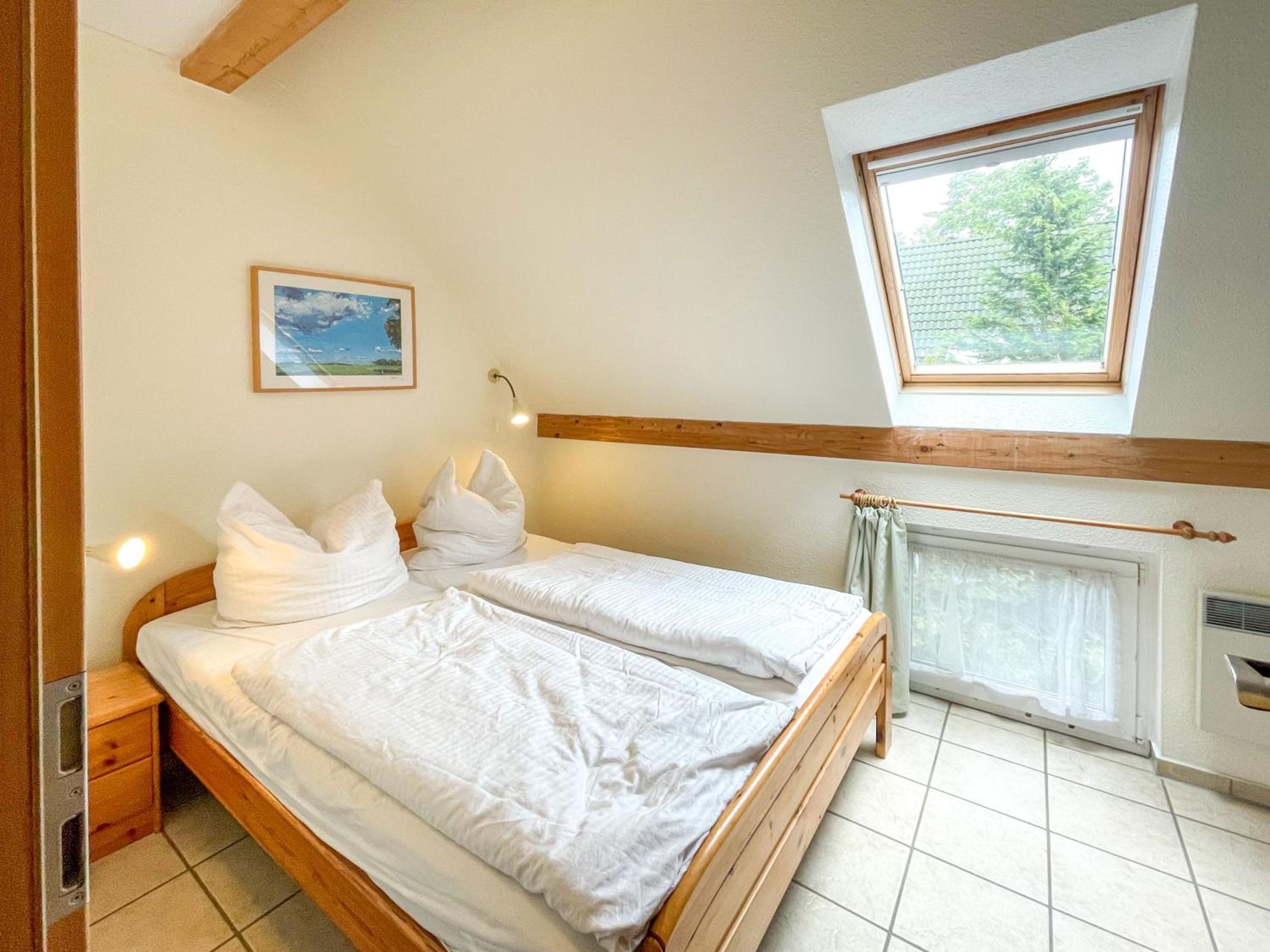 Two-Bedroom Apartment with Balcony photo 1