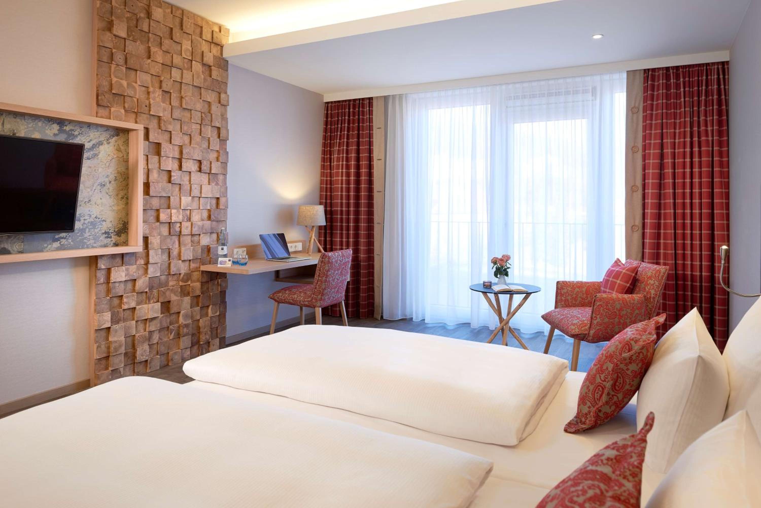 Superior Double Room Park Wing - Photo 5
