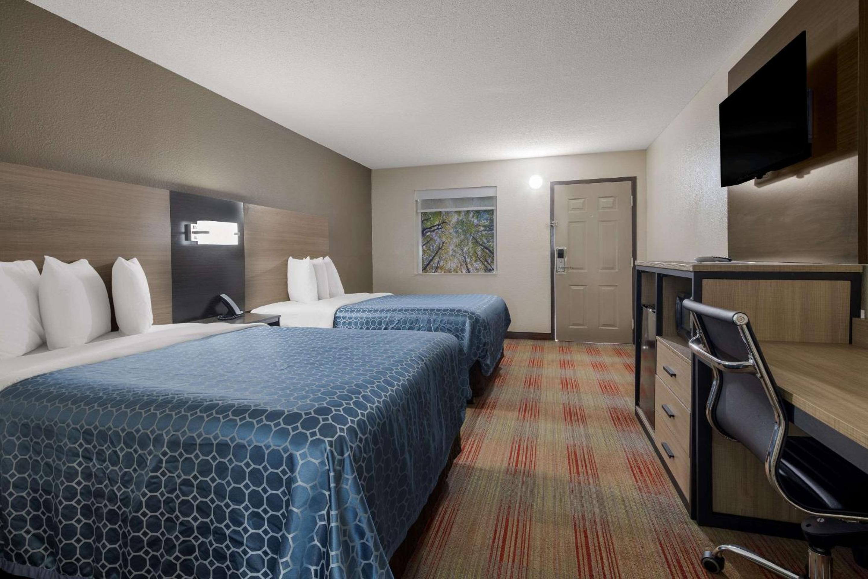 Double Room with Two Double Beds - Non-Smoking - Photo 6